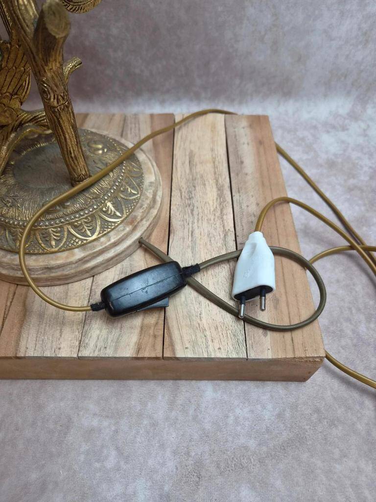 Large vintage lamp in moulded brass – Phoenix – onyx base – 1960s/70s