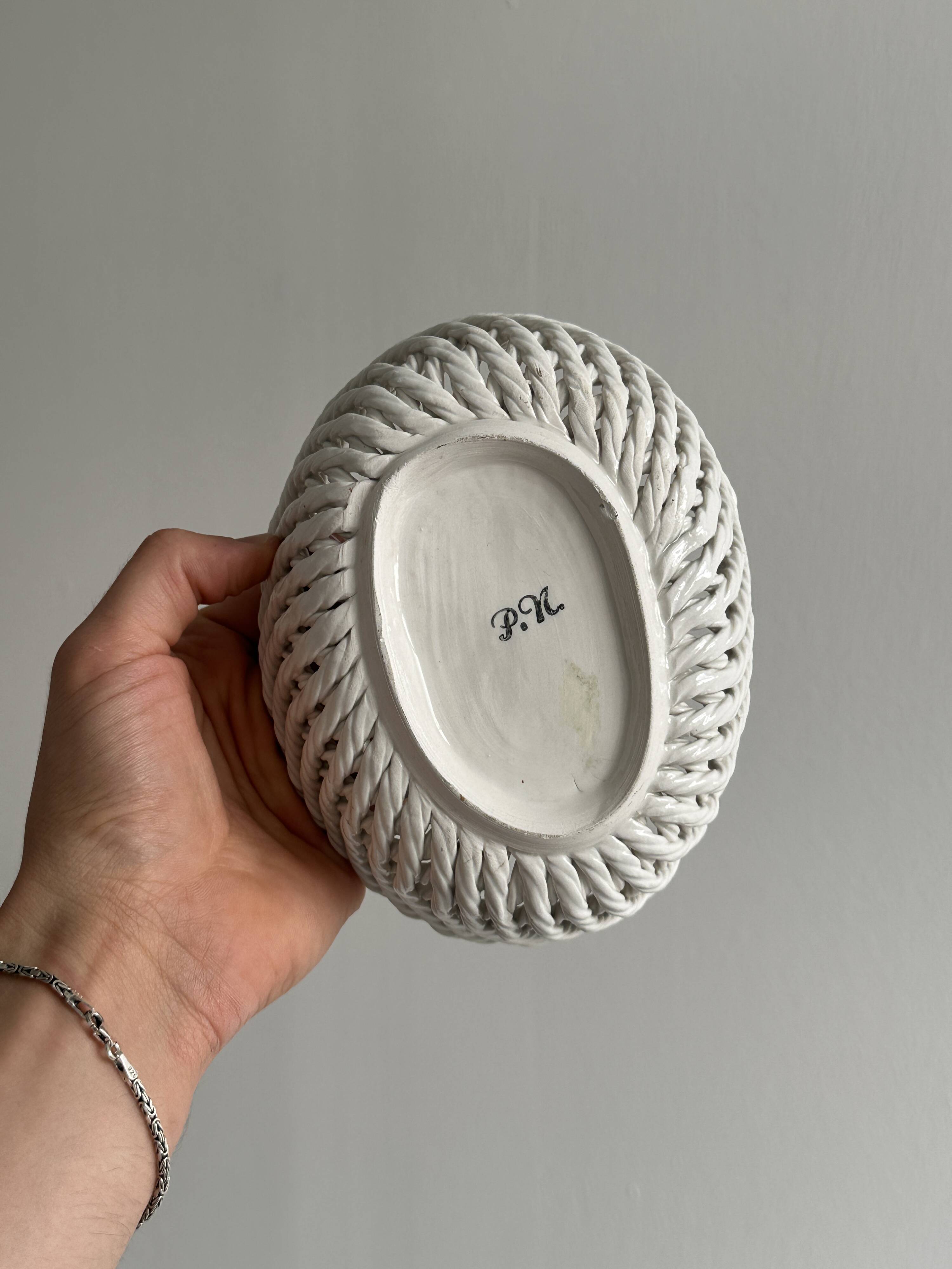 Small twisted porcelain bowl