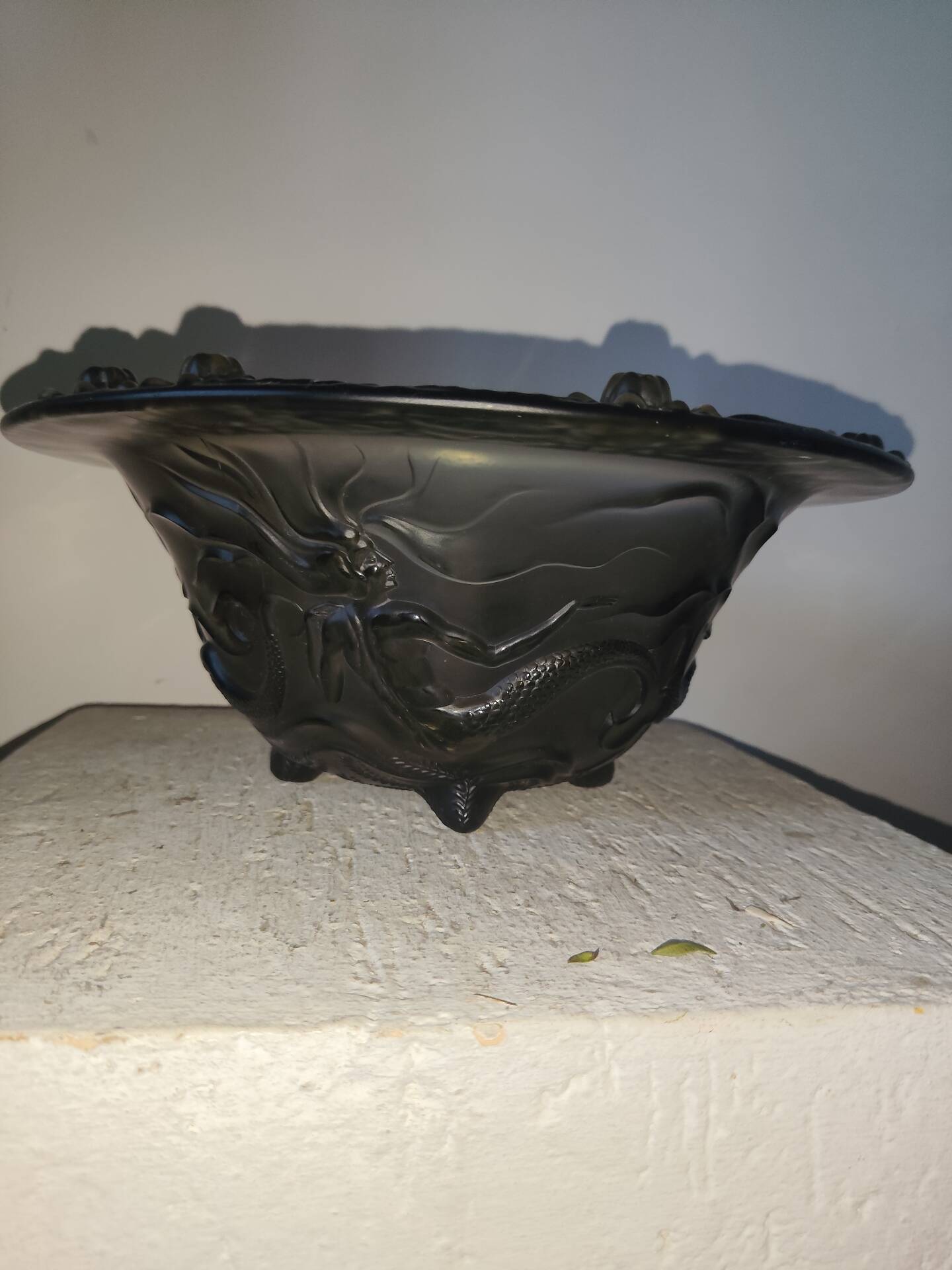 Vasque, vase pique-fleurs Art déco en verre