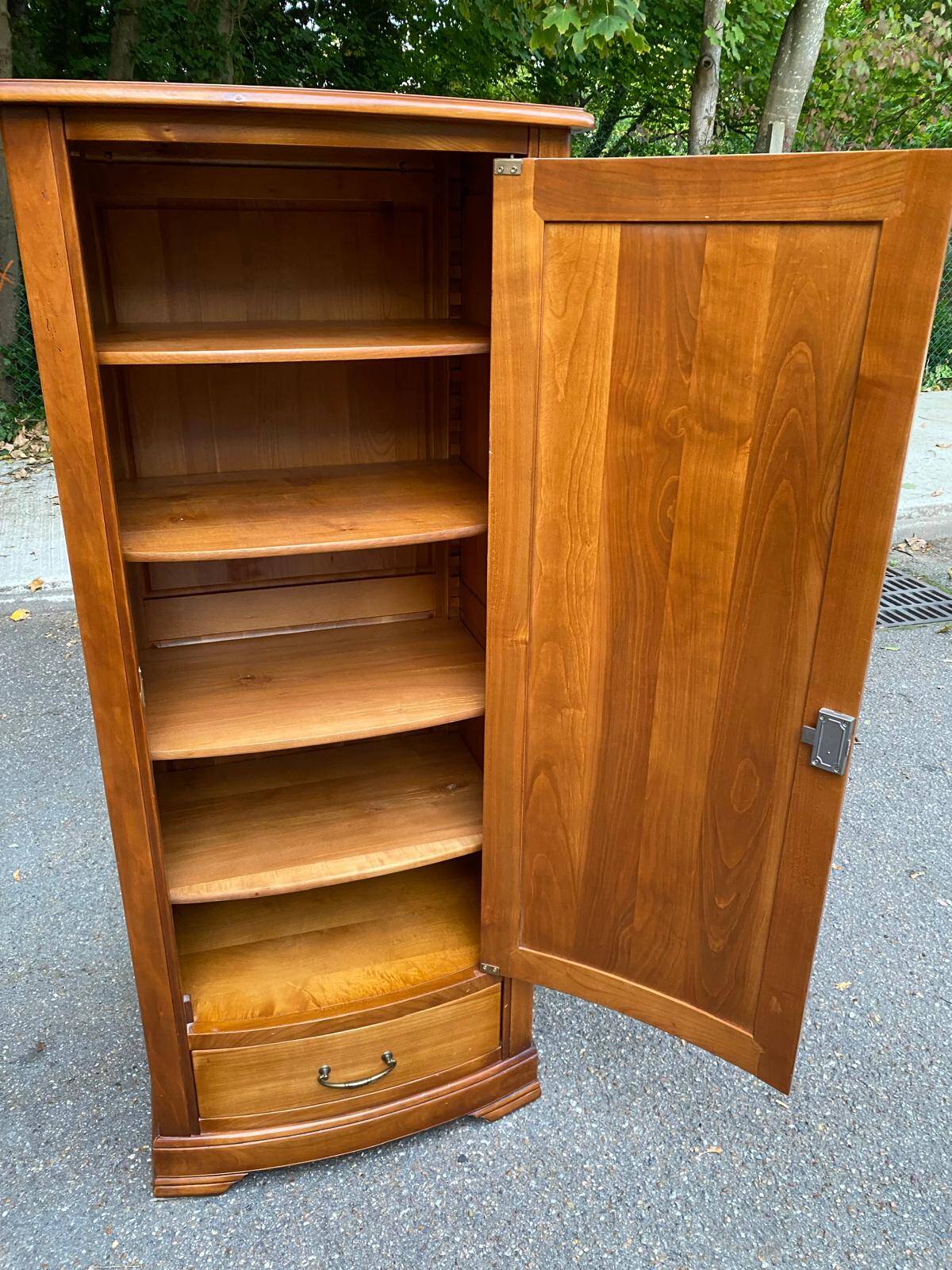 19th century Provençal wardrobe in solid wood