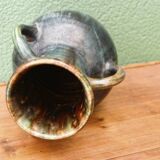 Beauvais sandstone vase