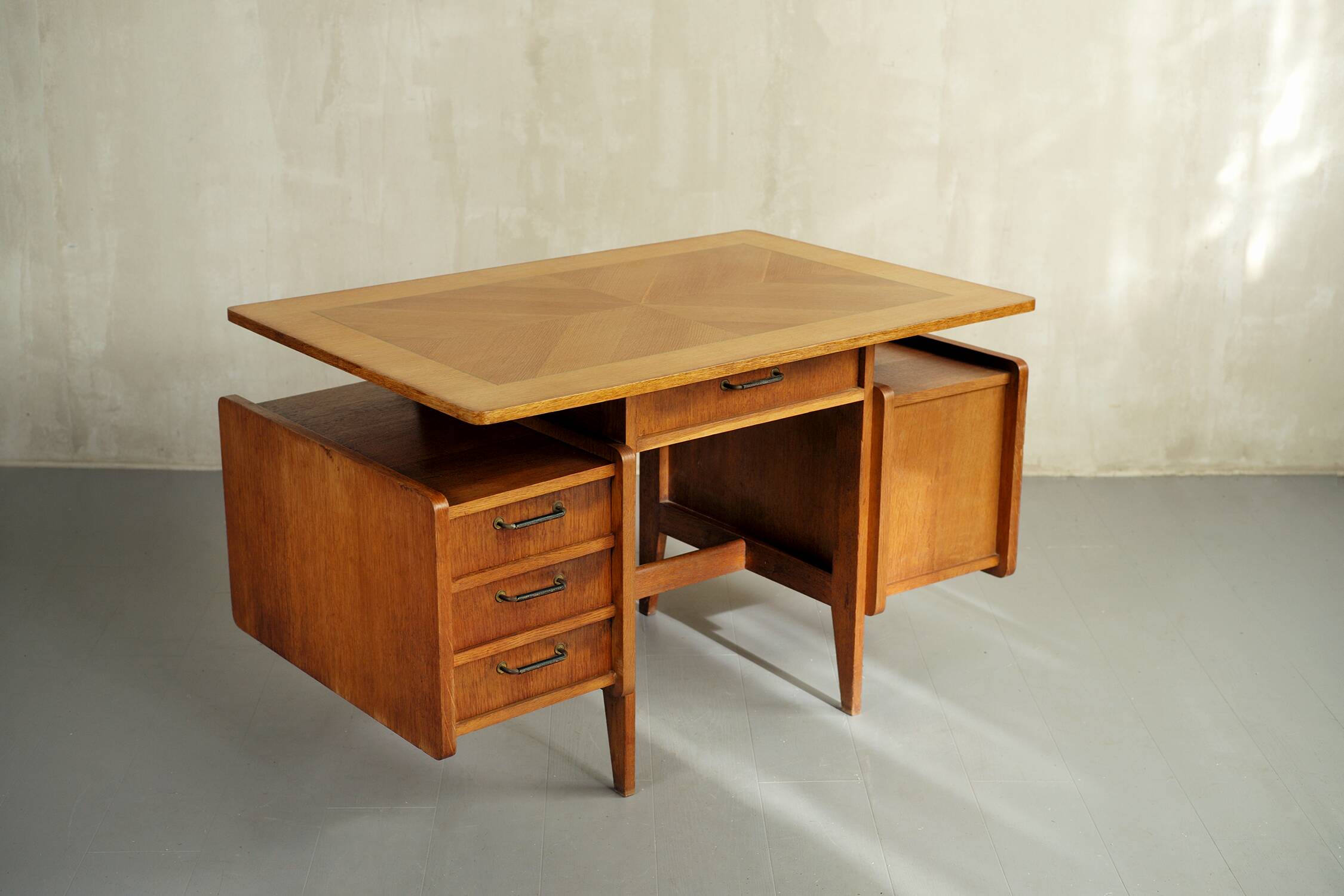 Bureau double à poignées gainées, France 1950