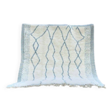 Moroccan rug with colourful patterns, handmade, size 150 x 250 cm.