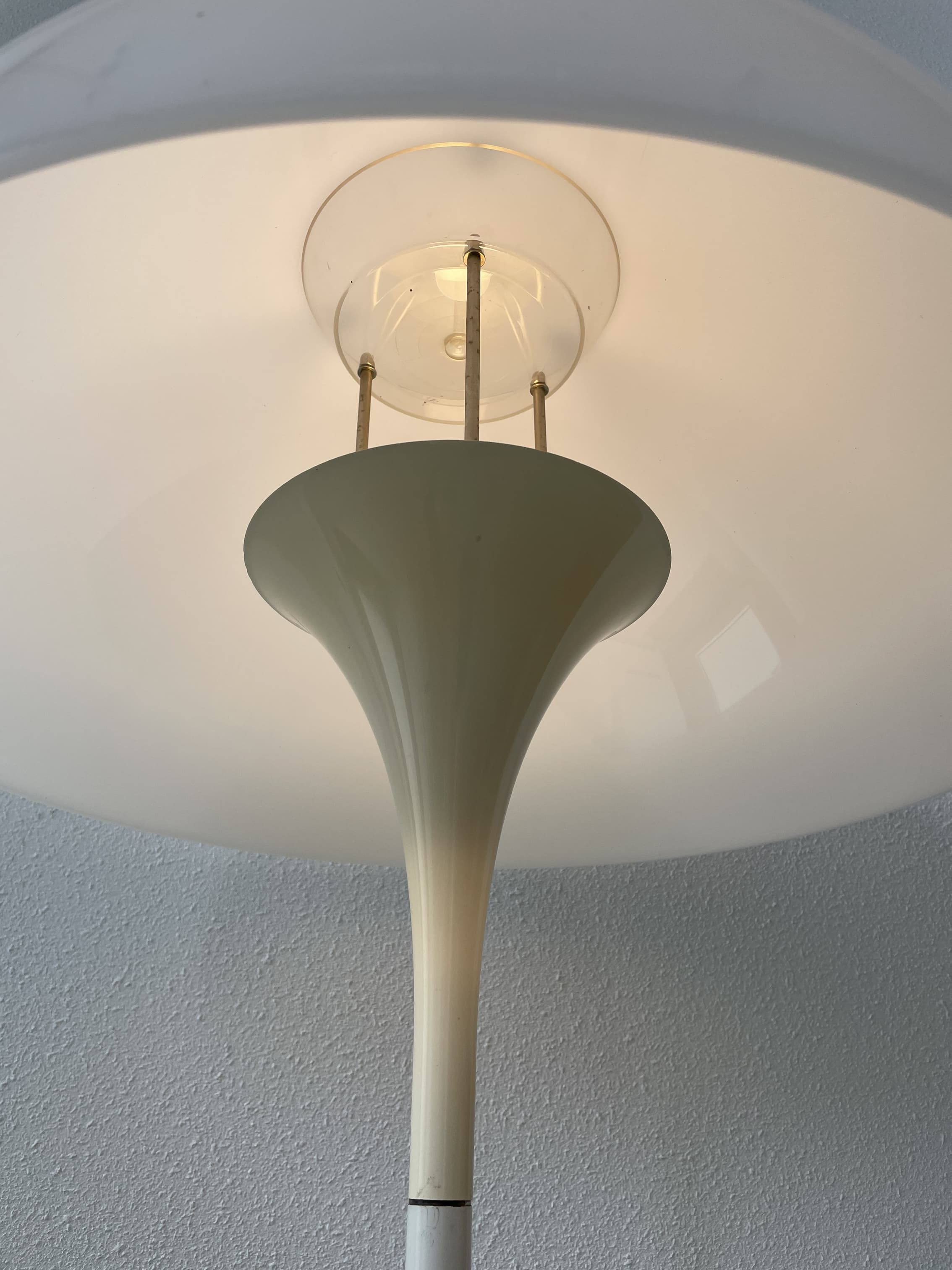 Panthella floor lamp Louis Poulsen