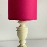 Lampe marbre et tissu fuchsia vintage