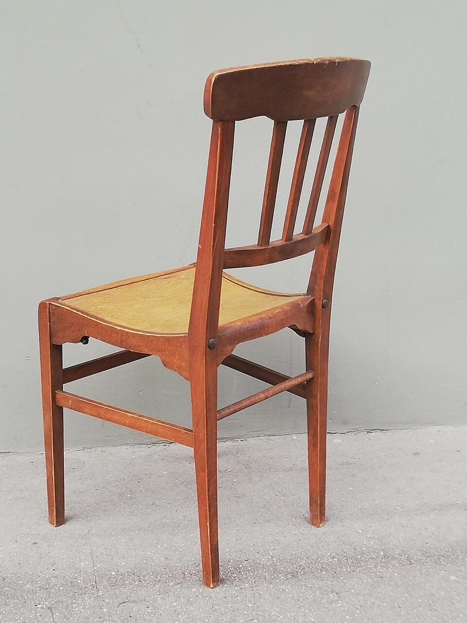 1920s chair from the French manufacturer "STELLA"