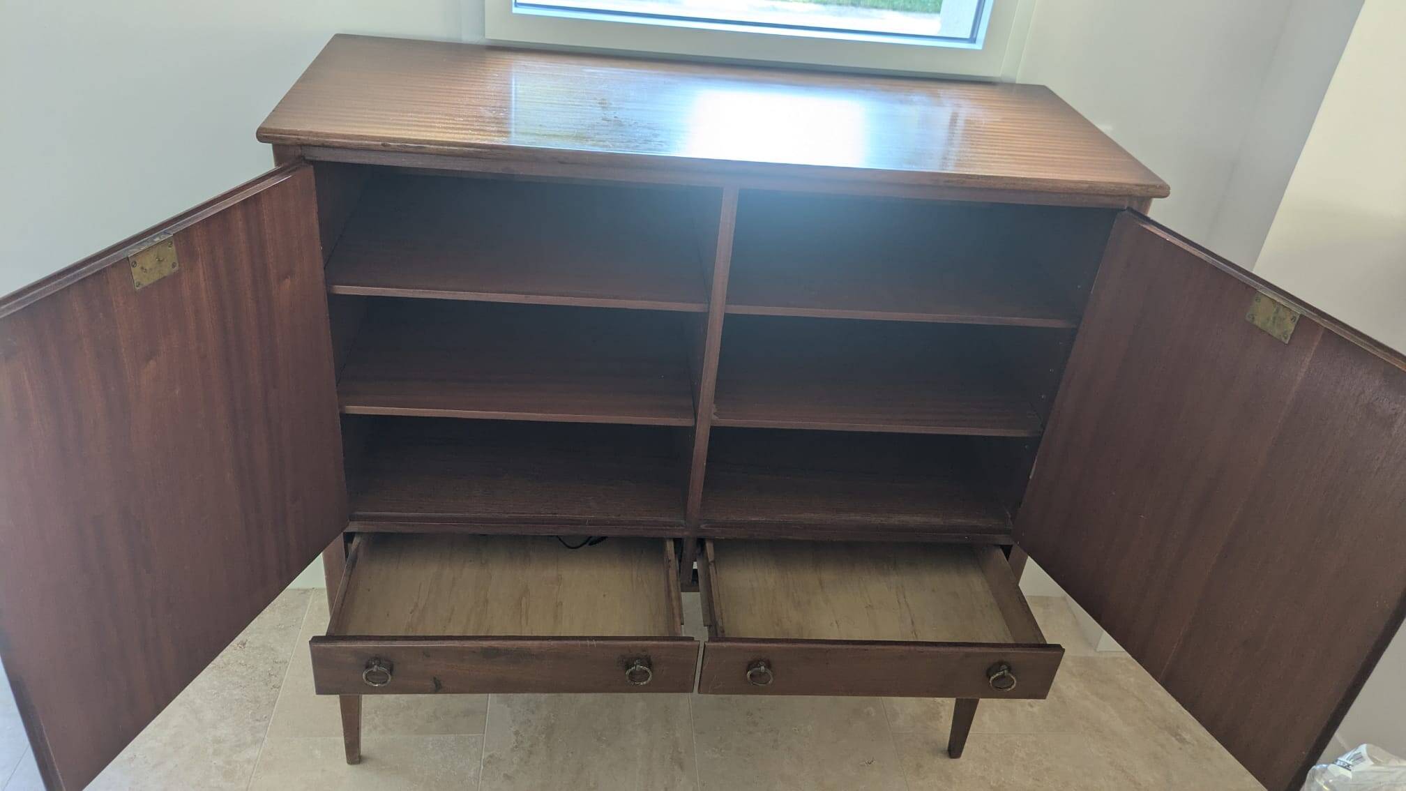 Vintage Buffet Cabinet - Mid-Century style Ole Wanscher - Mahogany/Walnut
