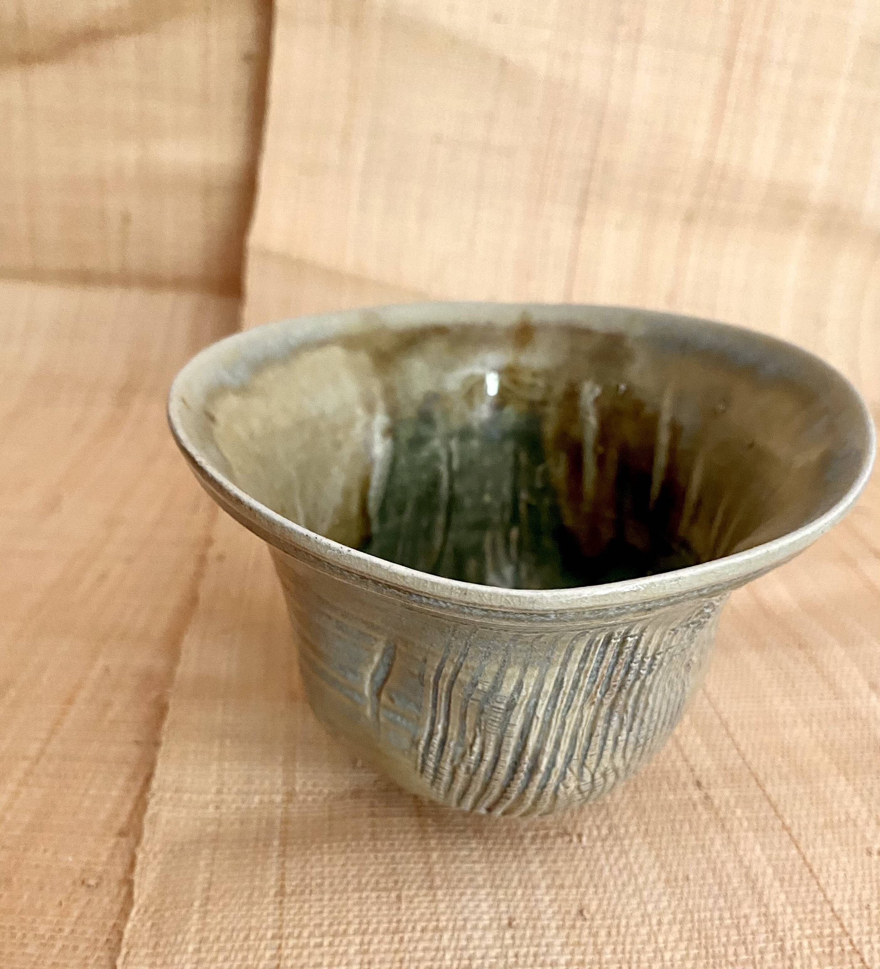 Japanese scarified ceramic bowl