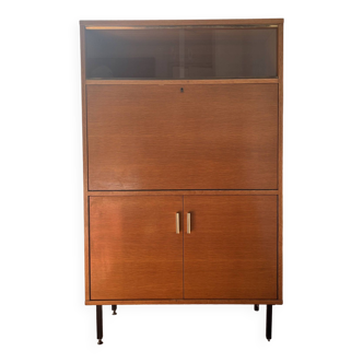 Scandinavian secretary 50-60