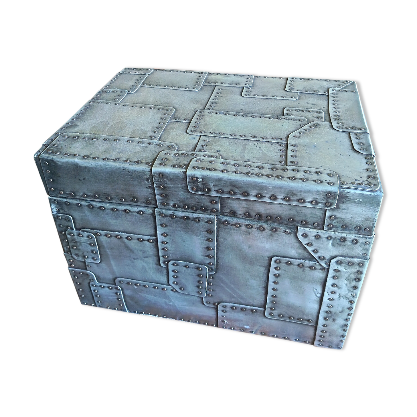 Zinc metal chest