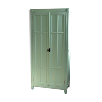 Armoire parisienne