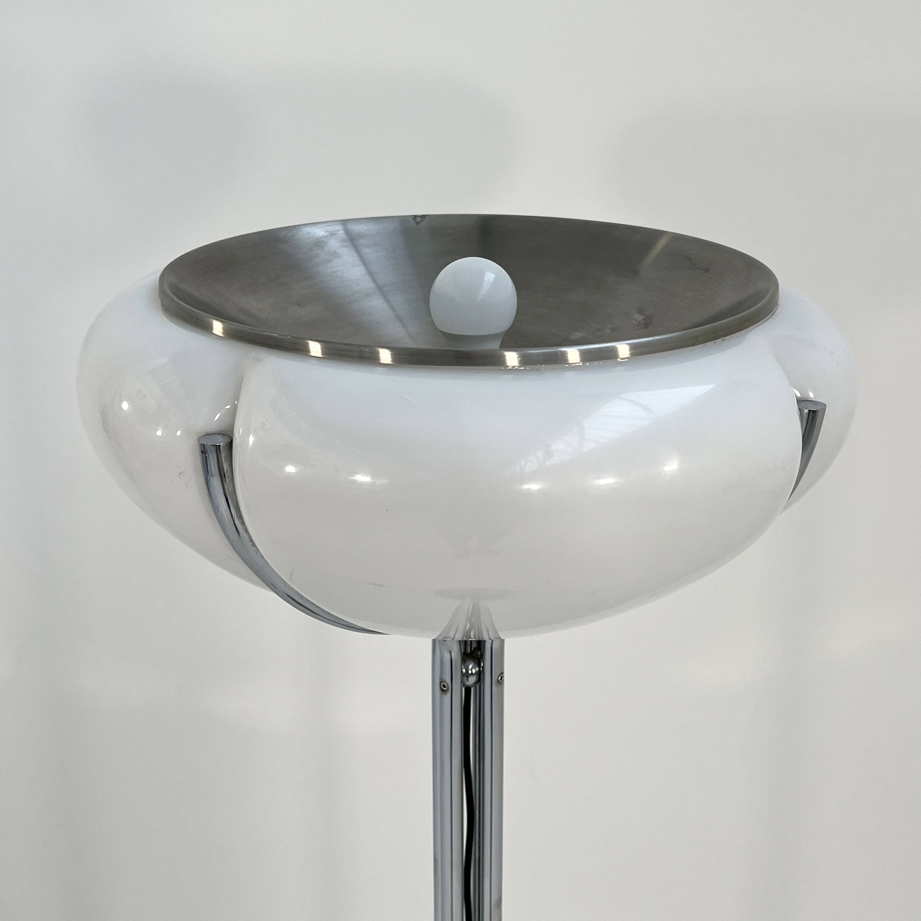 Quadrifoglio floor lamp by Gae Aulenti for Harvey Guzzini, 1970s