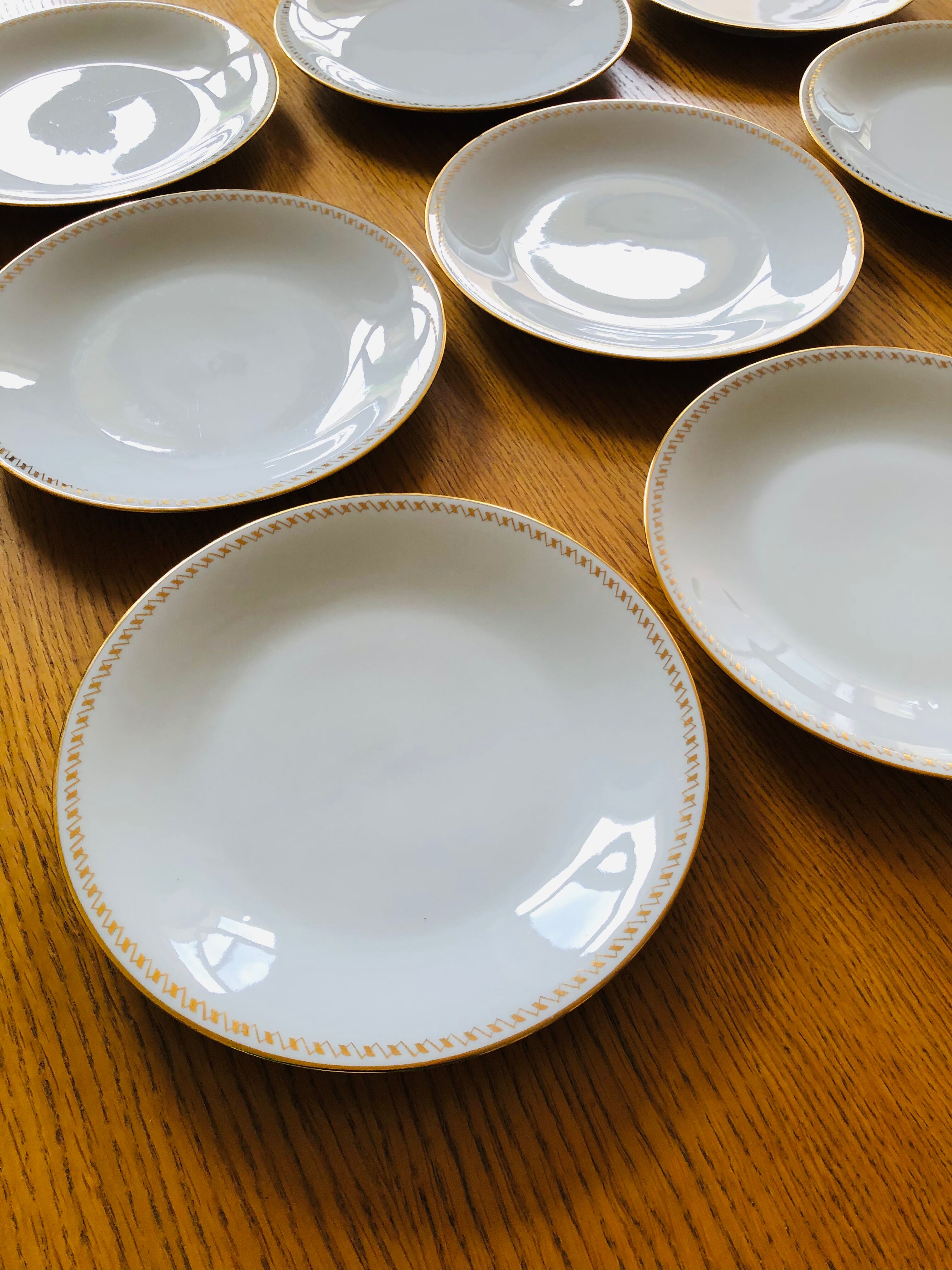 Flat porcelain plates by Sologne Larchevêque