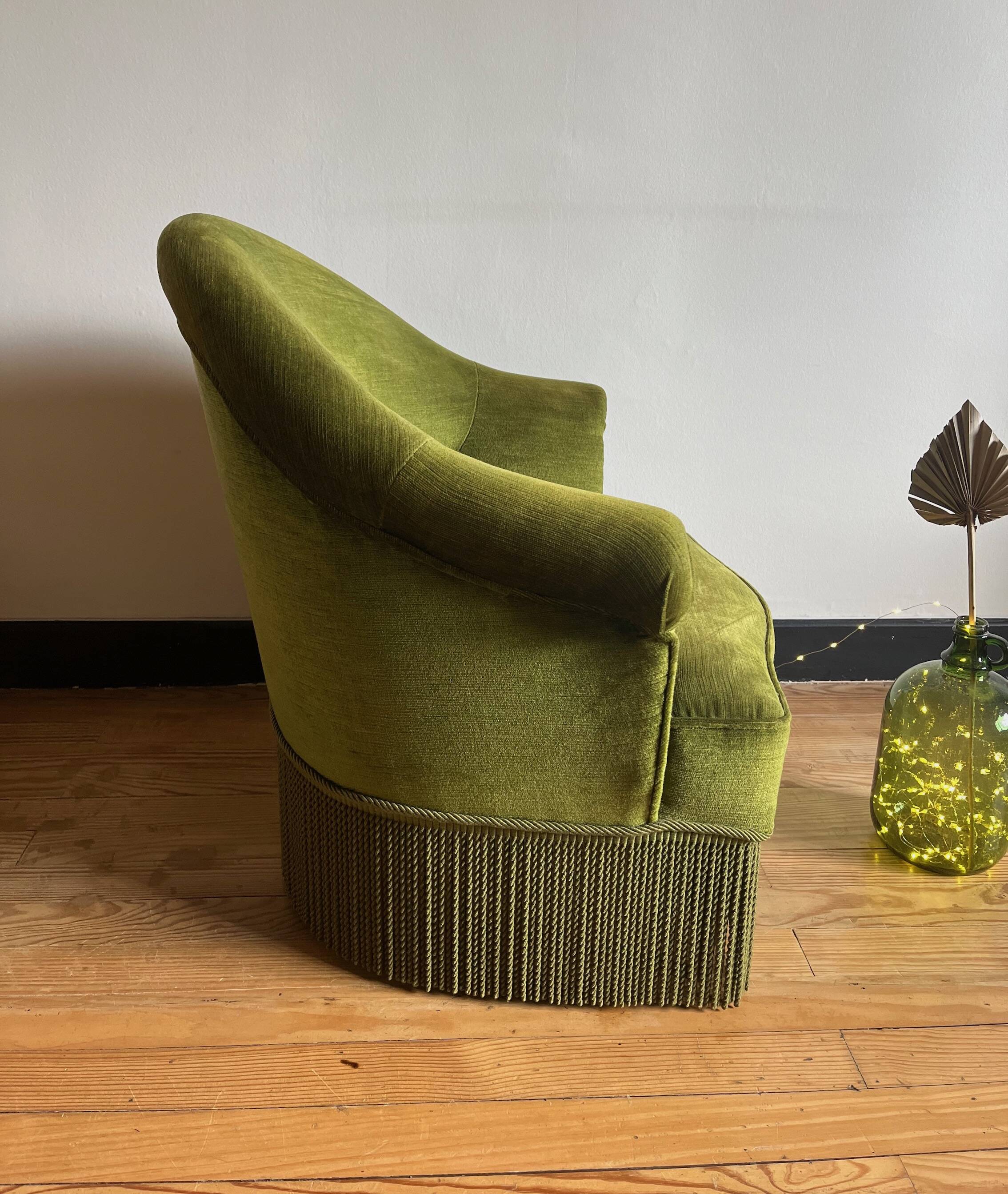 Hector toad armchair
