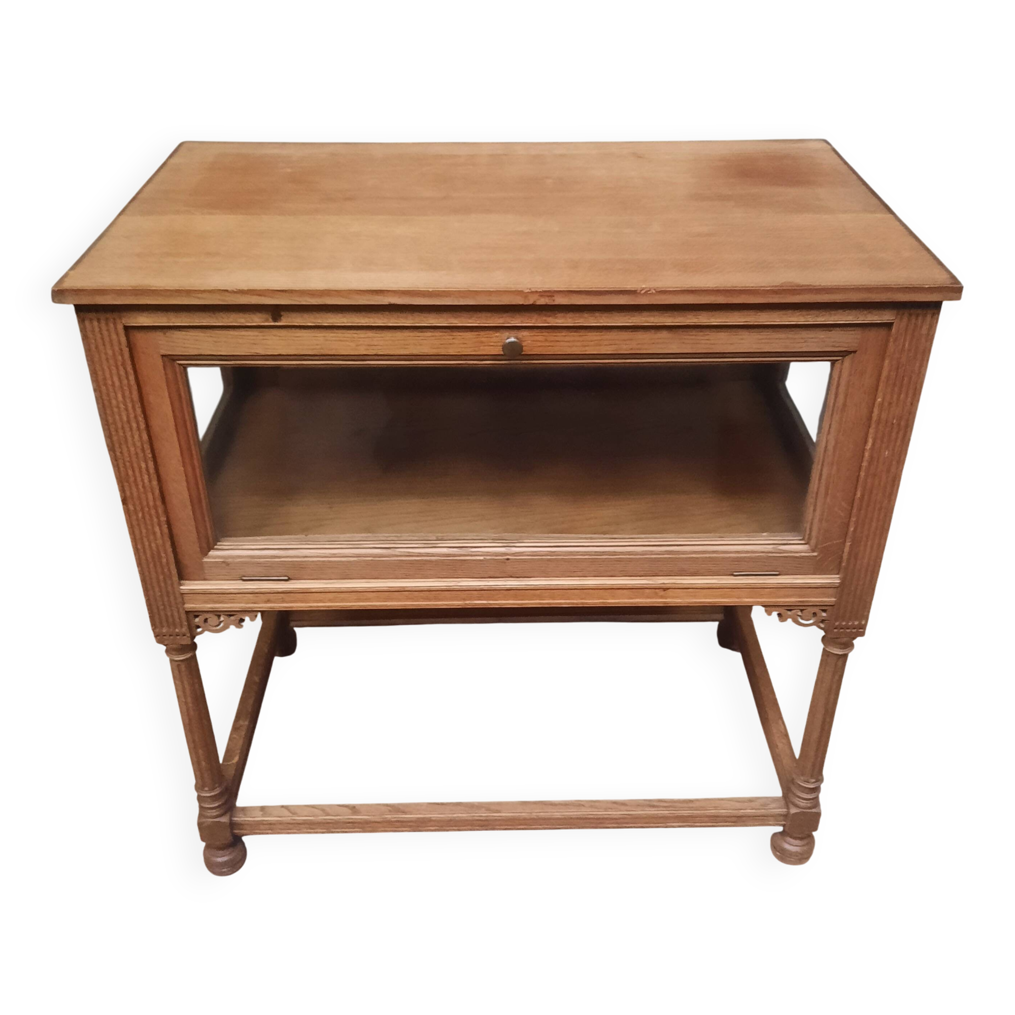 Display table in Louis XVI style