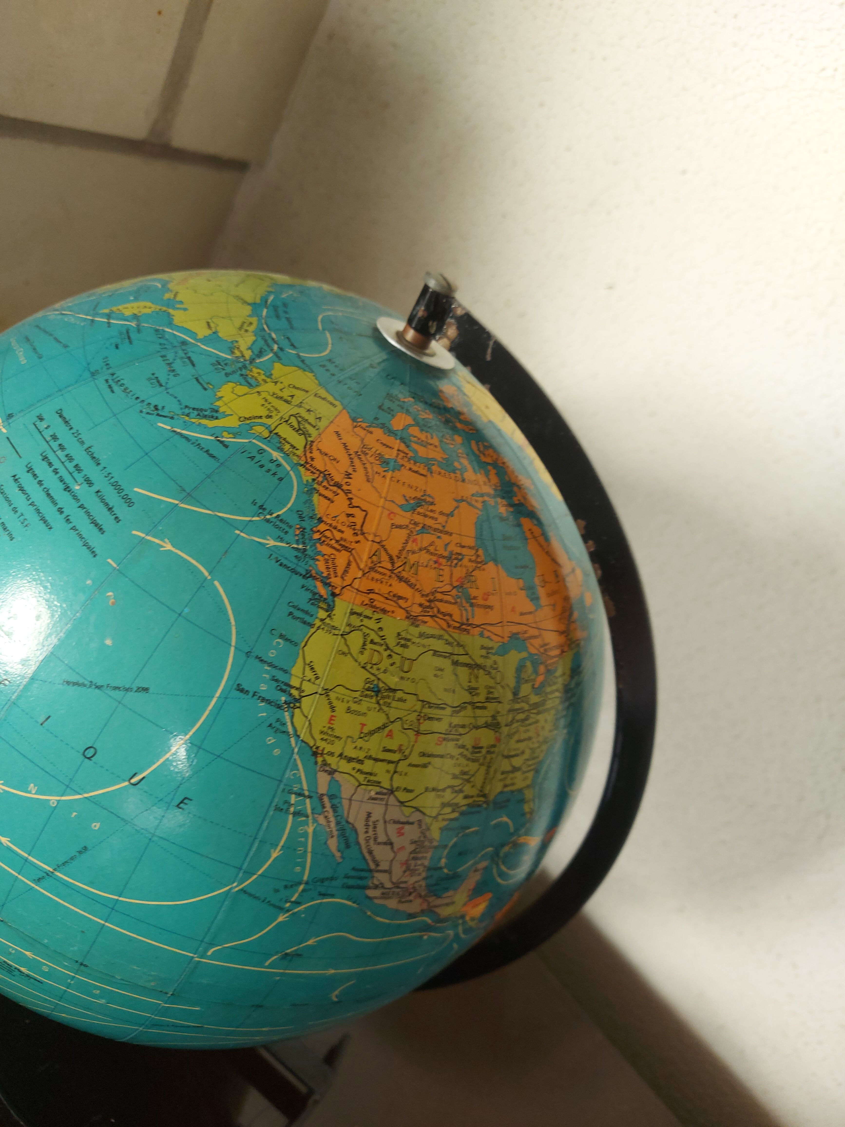 Globe terrestre , Mappemonde vintage tarides , 1977
