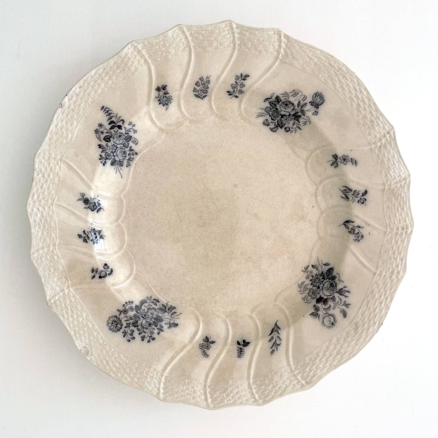 1 Old dish 19th century - Villeroy and Boch Mettlach