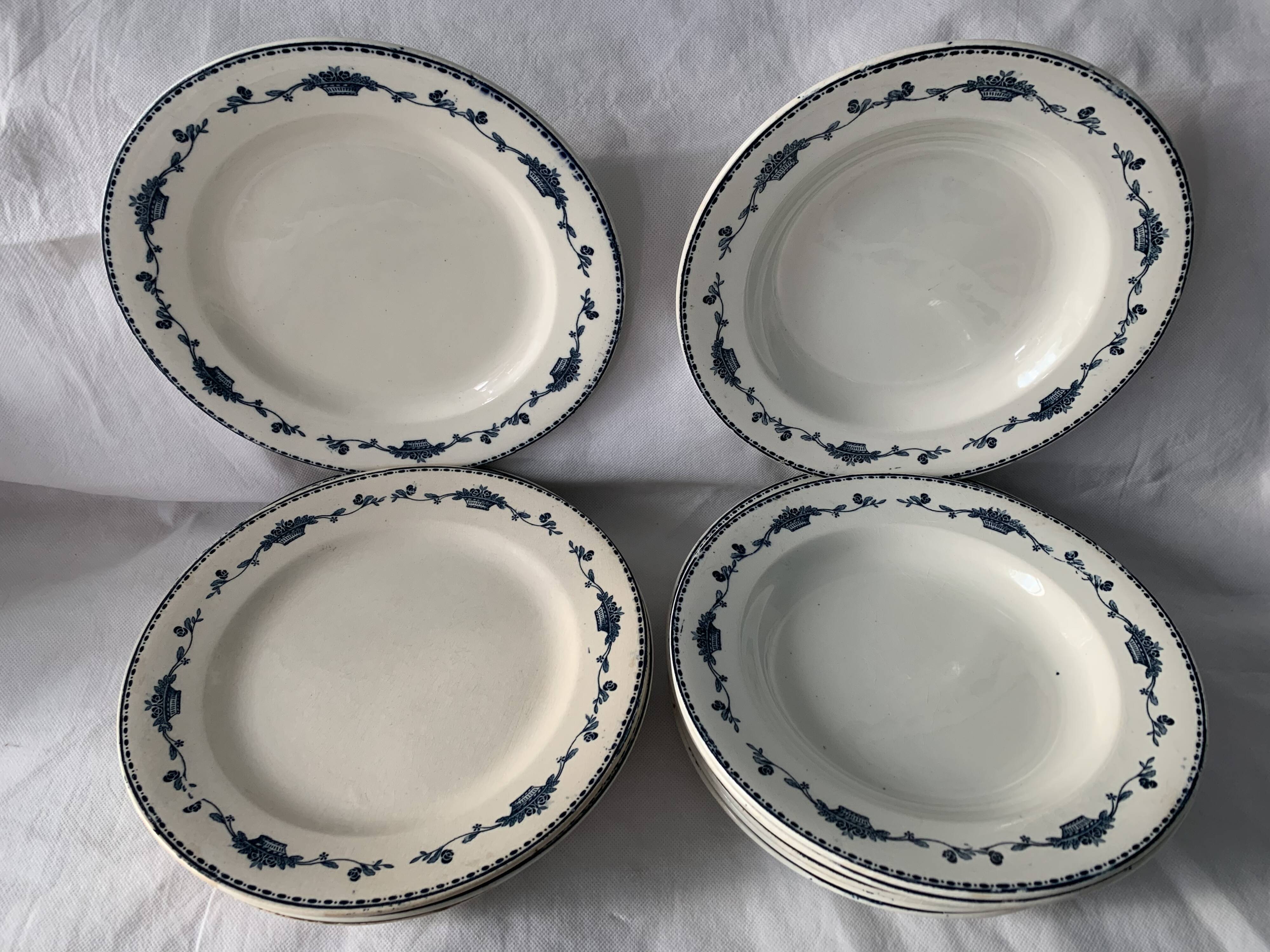 Lot of 8 flat plates and 8 hollow plates in ancient blue salins earthenware