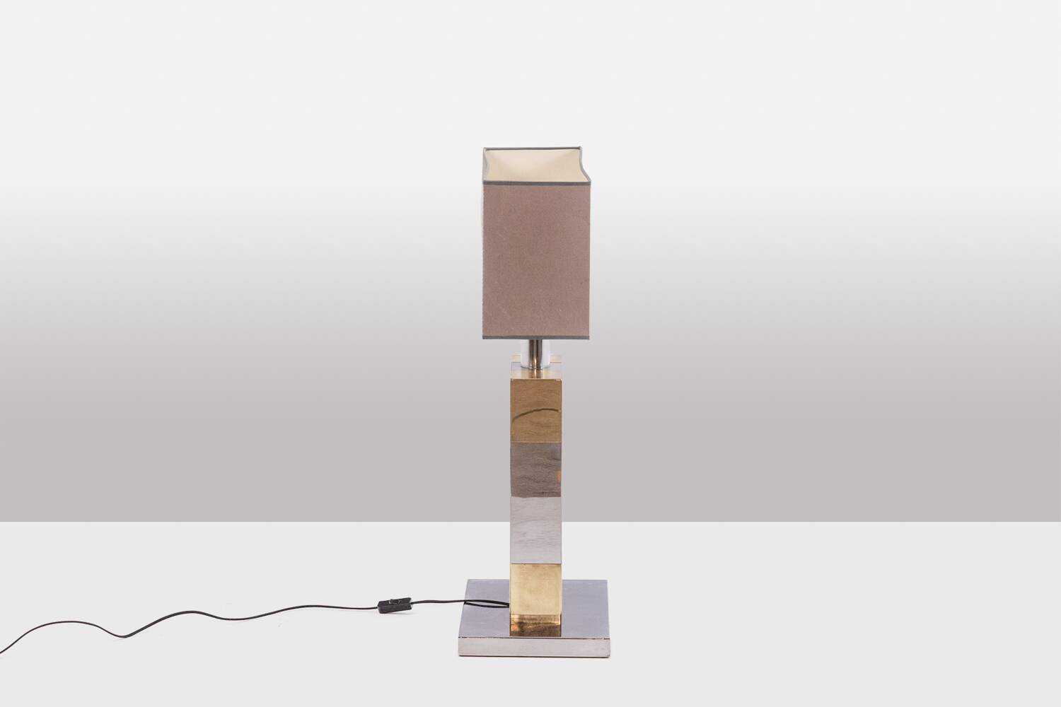 Sandro Petti. Geometric lamp in silvered and gilded metal. 1970s.