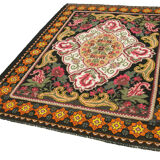 Moldovian rose kilim 220 x 163 cm