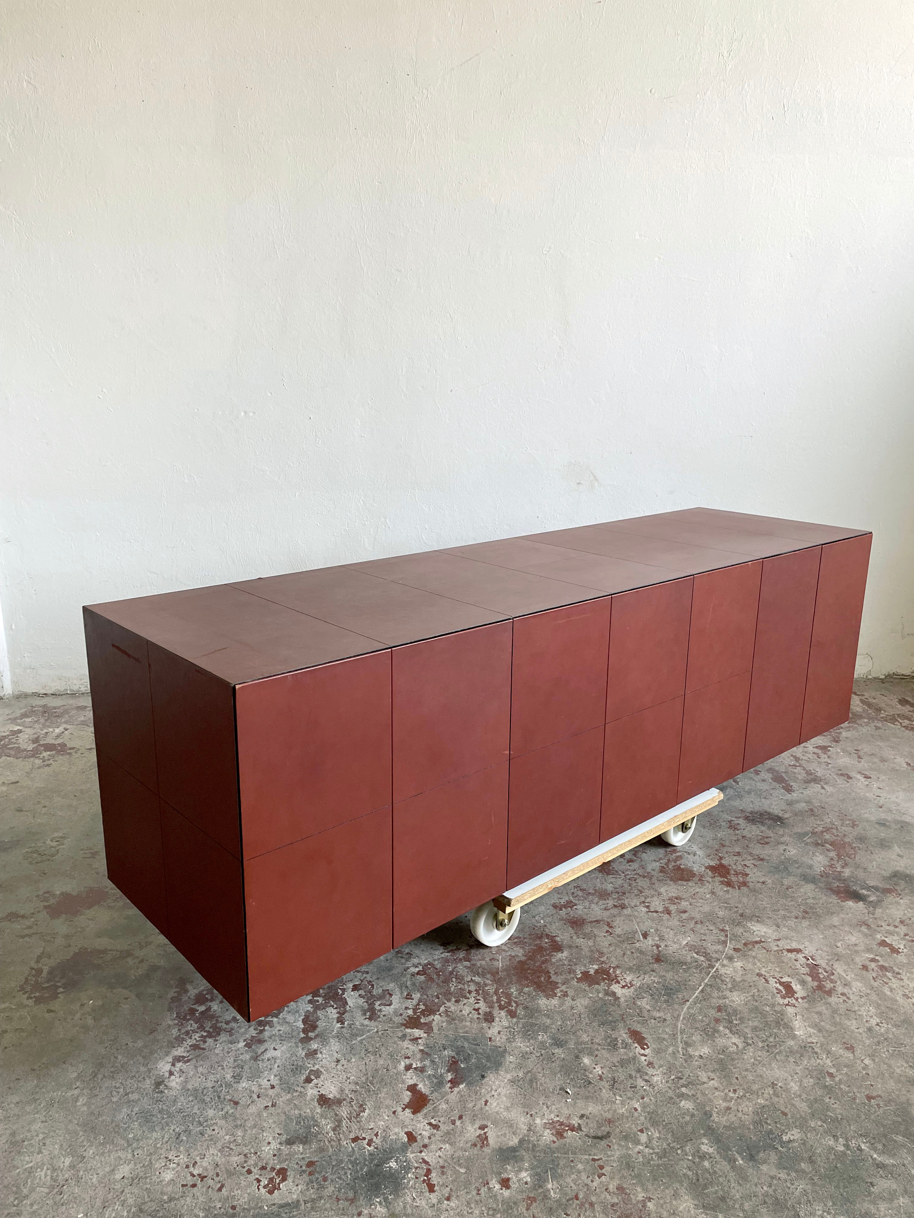 Enfilade par Lella & Massimo Vignelli pour Poltrona Frau, Italie années 1990