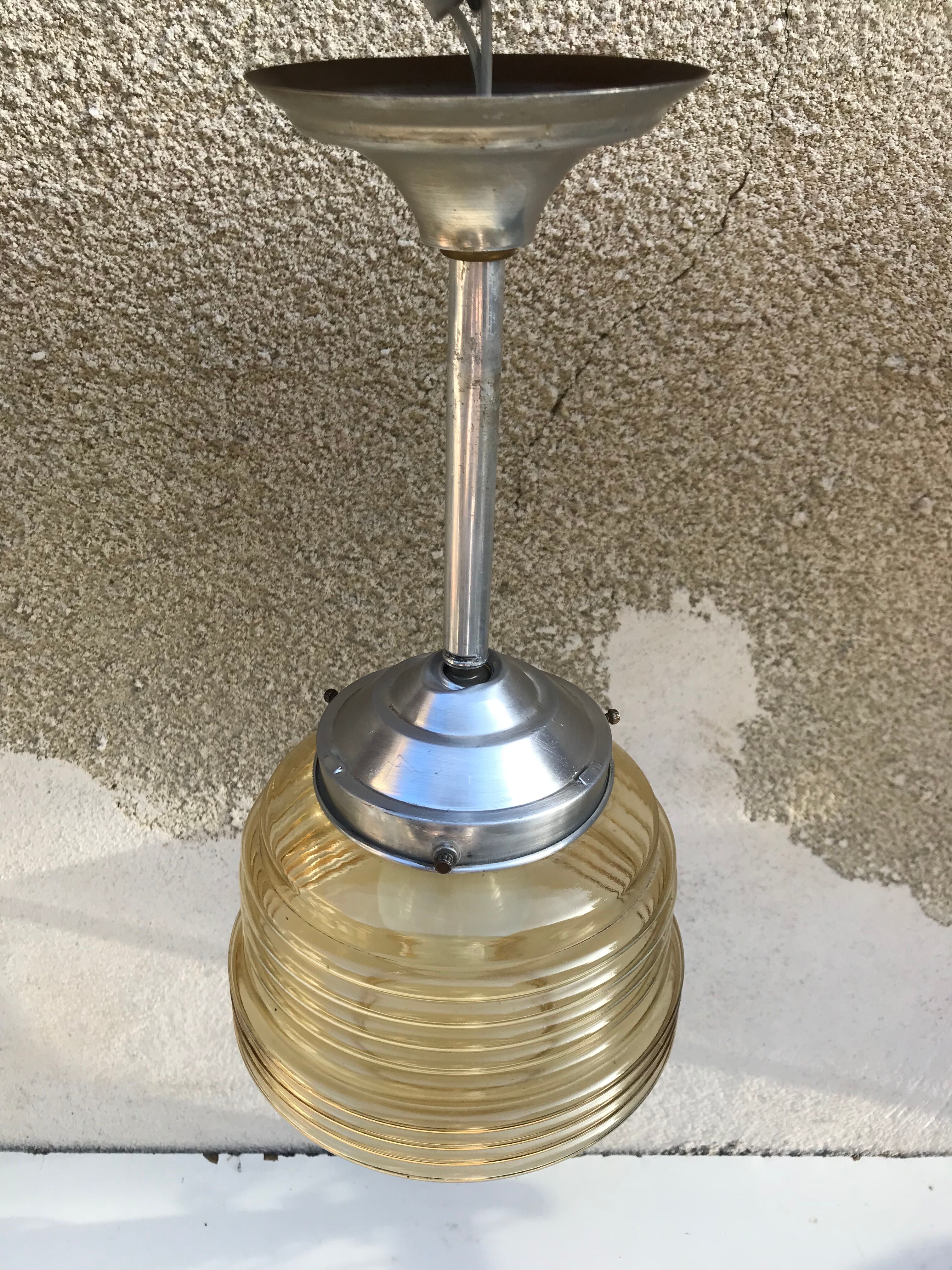 Hanging art deco glass yellow + alu vintage support