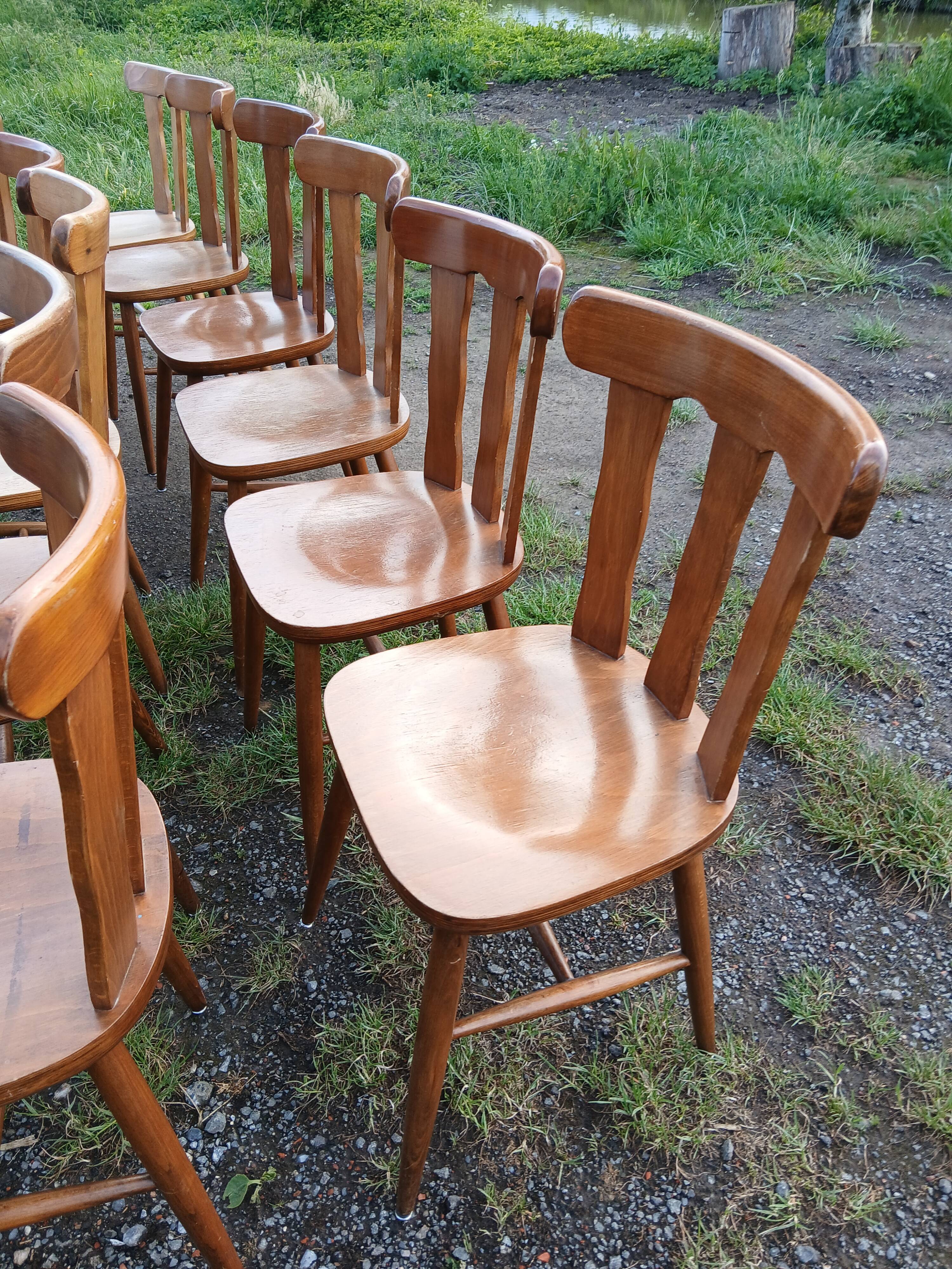 Chaises de bistrot
