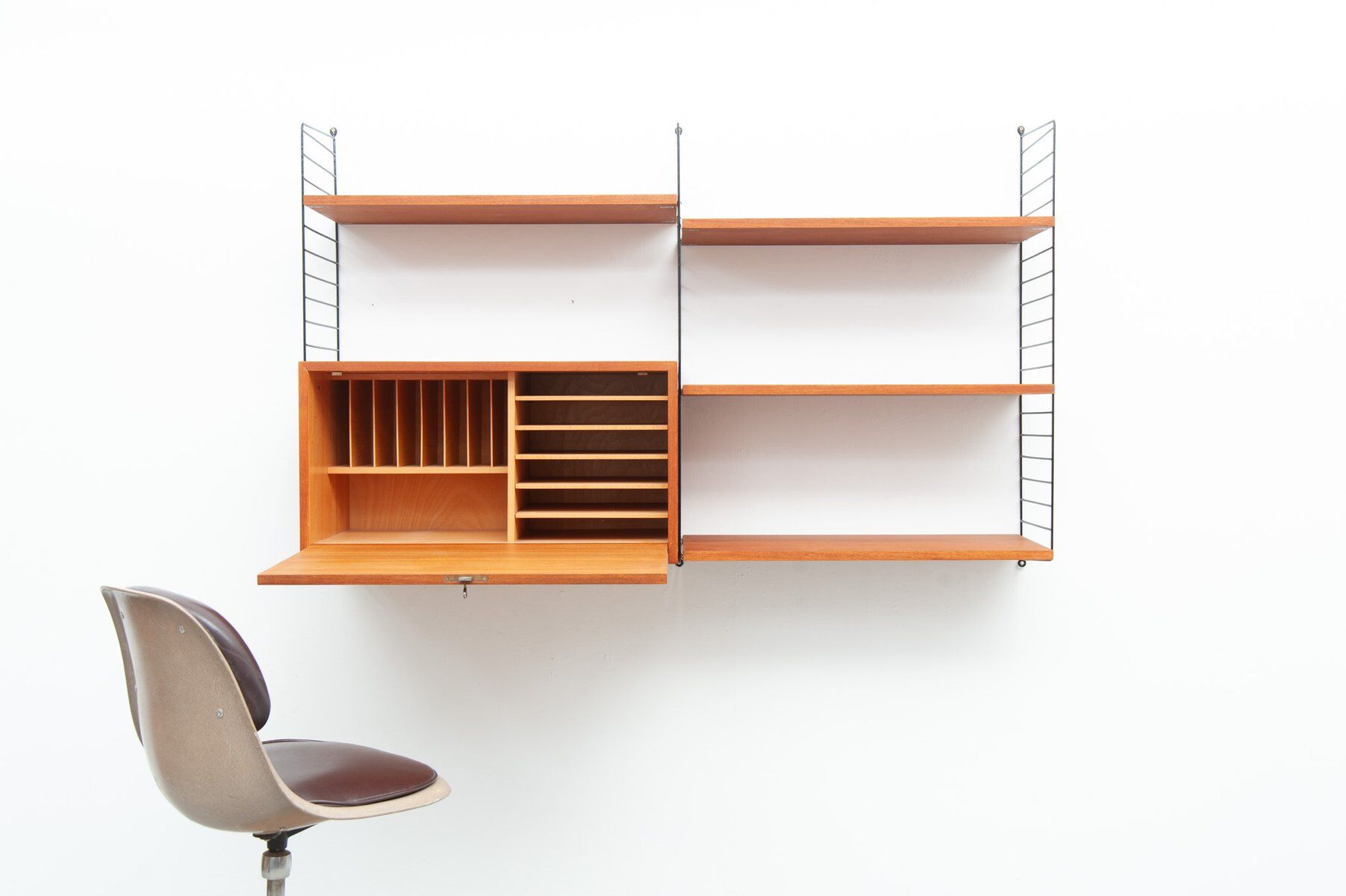 String teak wall shelf by Kajsa & Nisse Strinning, 1950s