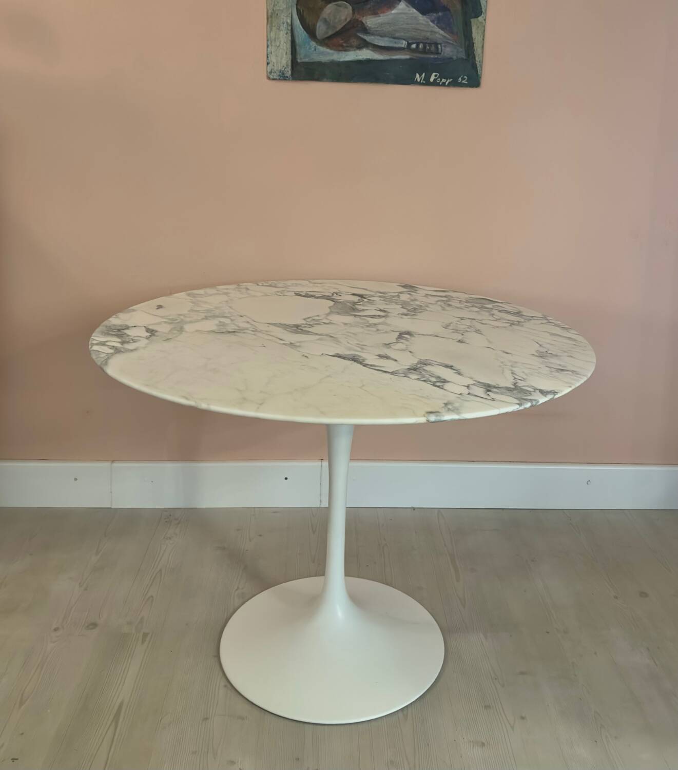 Eero Saarinen Tulip Dining Table marble 70s