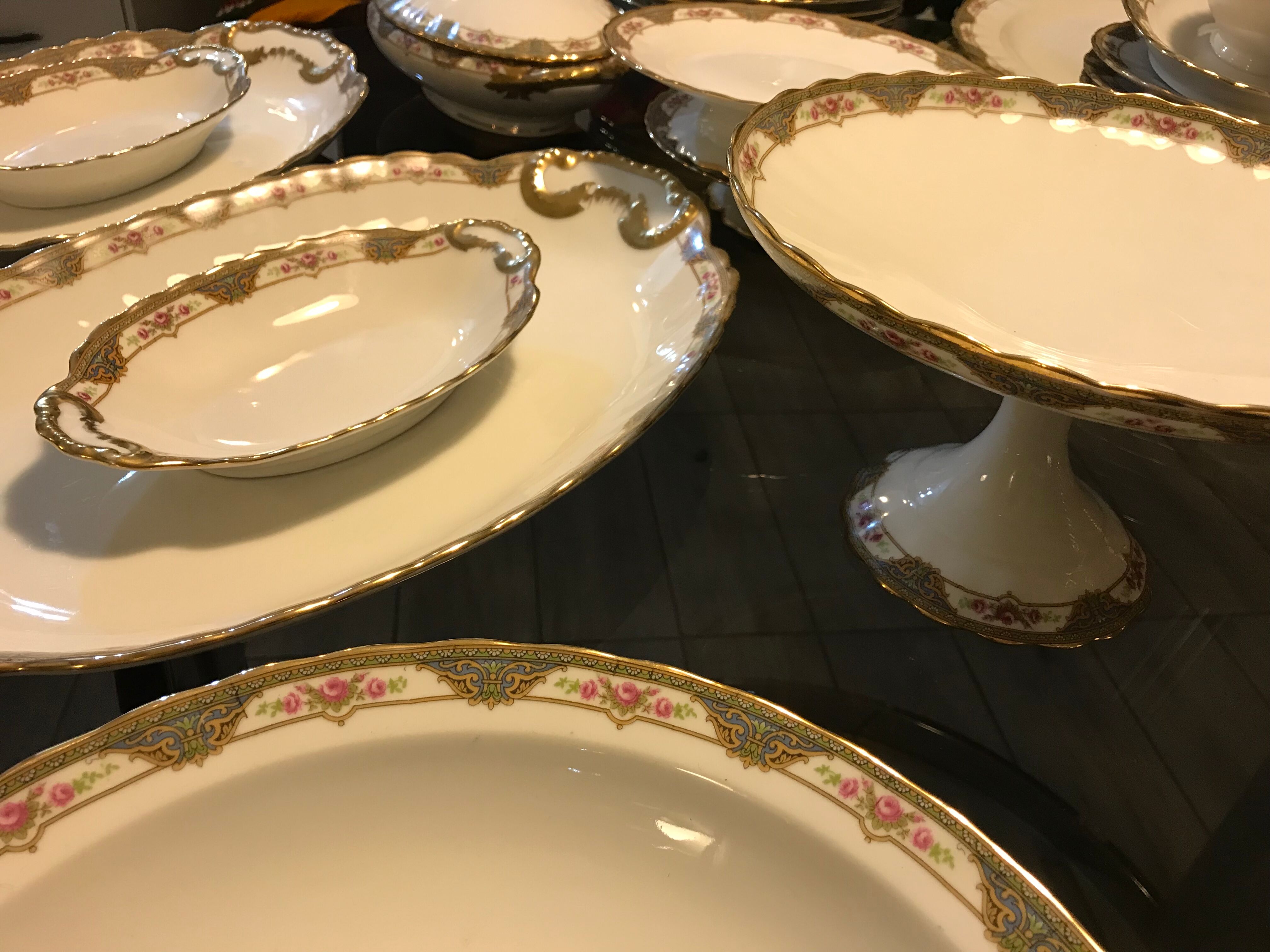 Limoges porcelain table service André François
