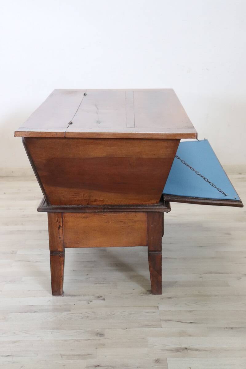 Antique sideboard in solid walnut, Italy 19th century