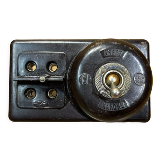 Interrupteur bakelite , années 50, avec portes fusibles