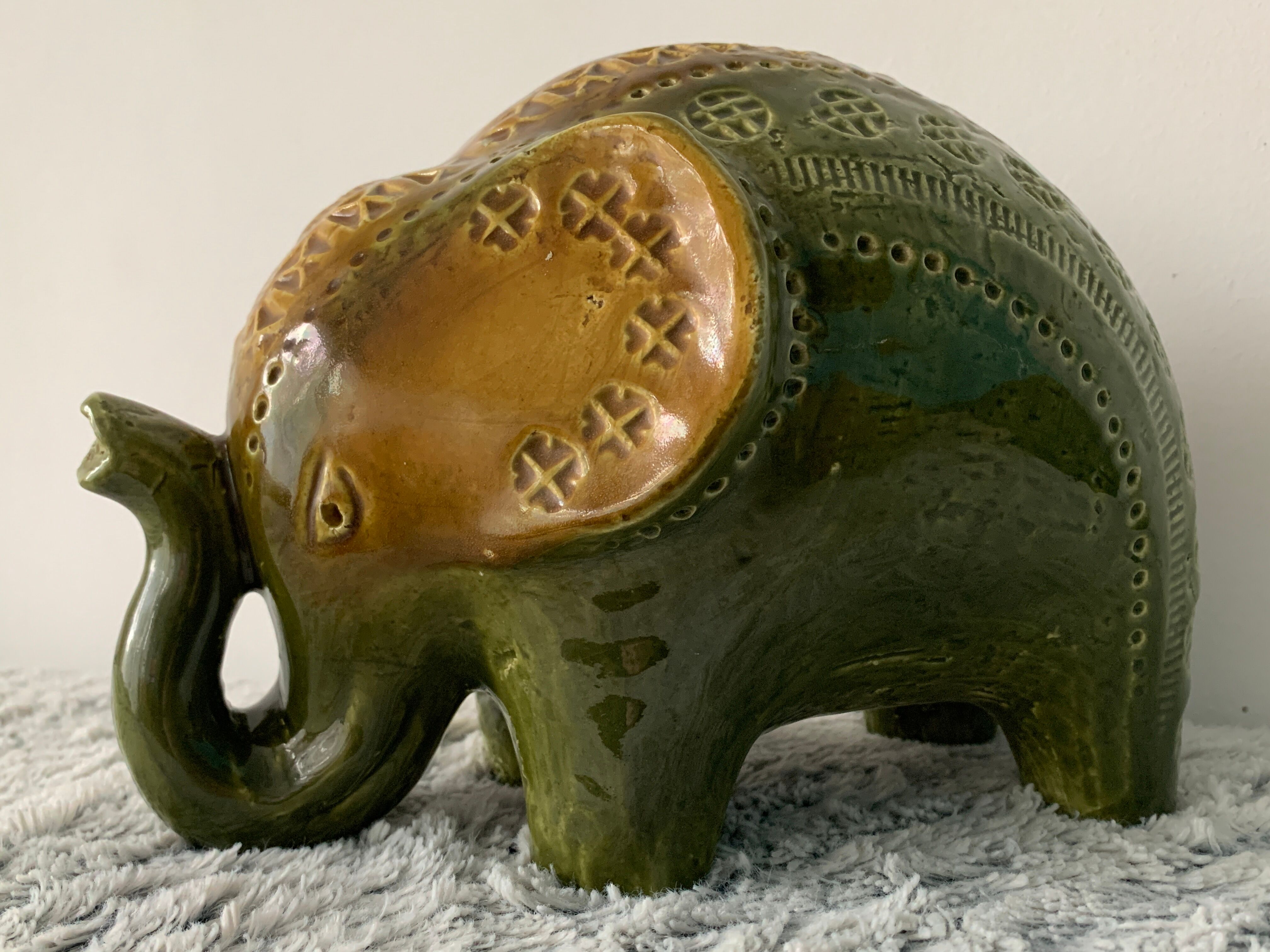 Green Rimini ceramic elephant, Aldo Londi for Bitossi, 1960