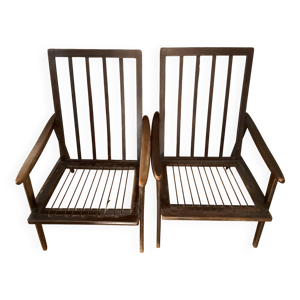 une paire de fauteuils