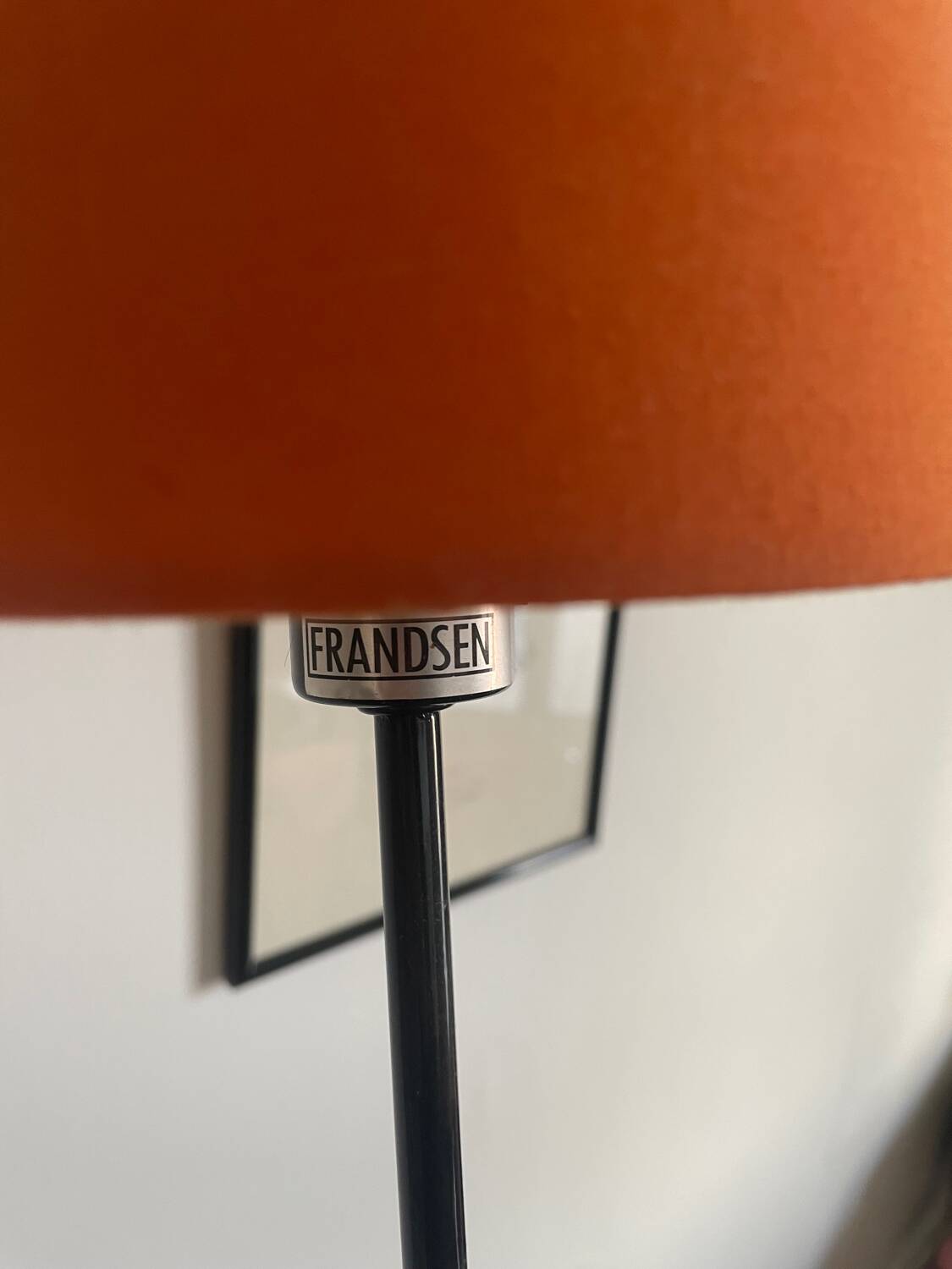 Lampadaire Frandsen Dexter – Design scandinave