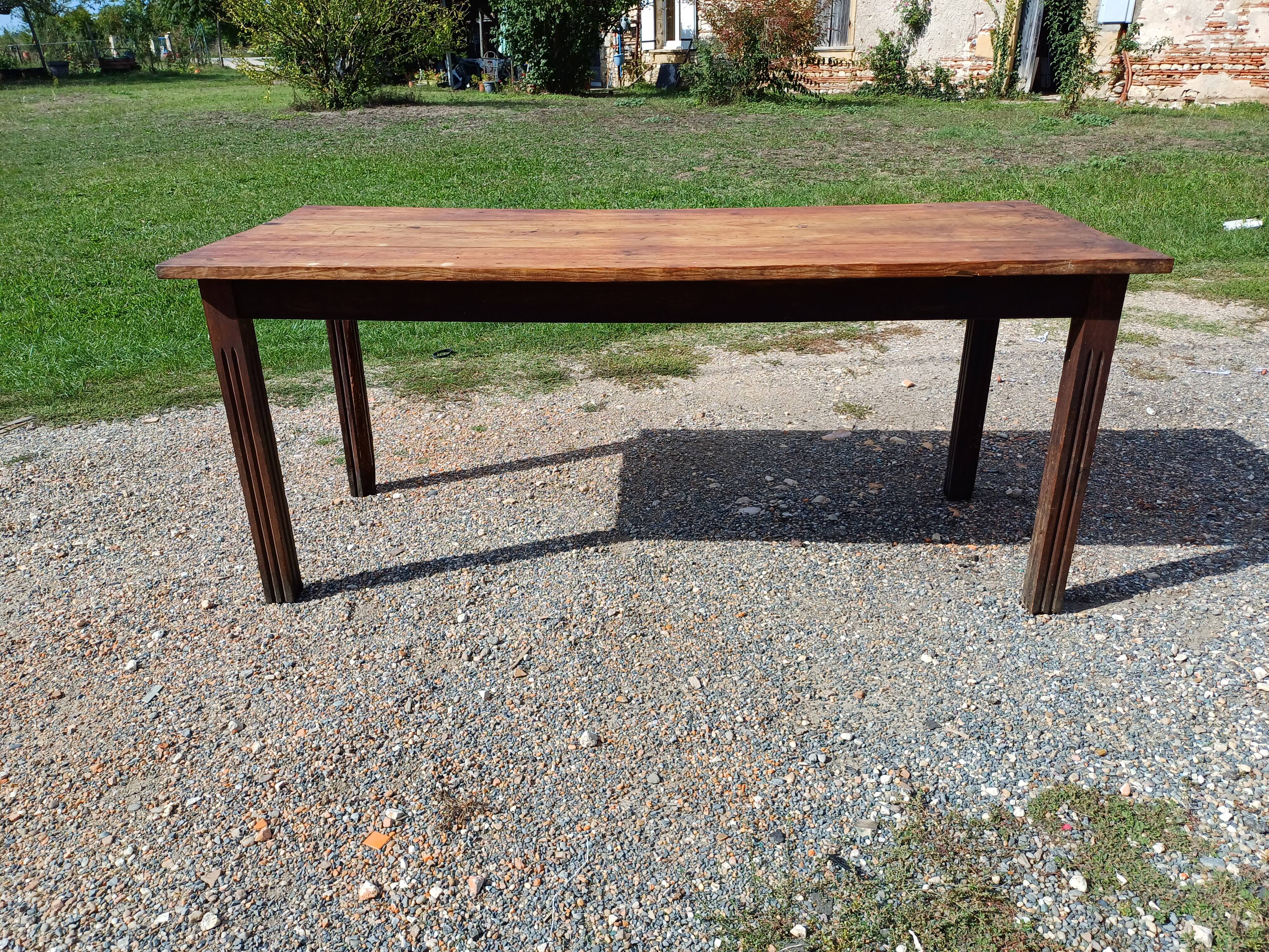 Pine farm table