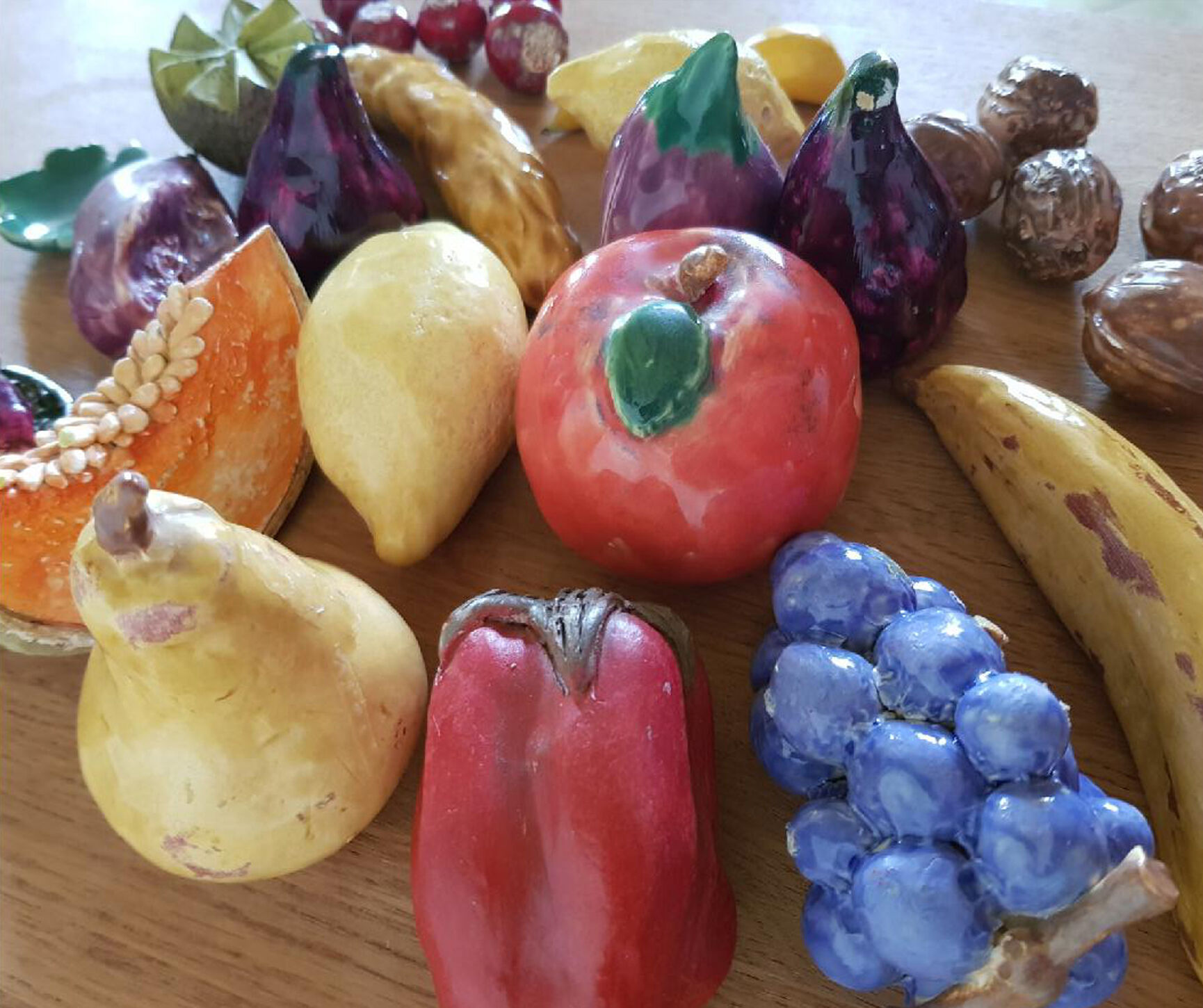 Vintage slurry ceramic fruit lot