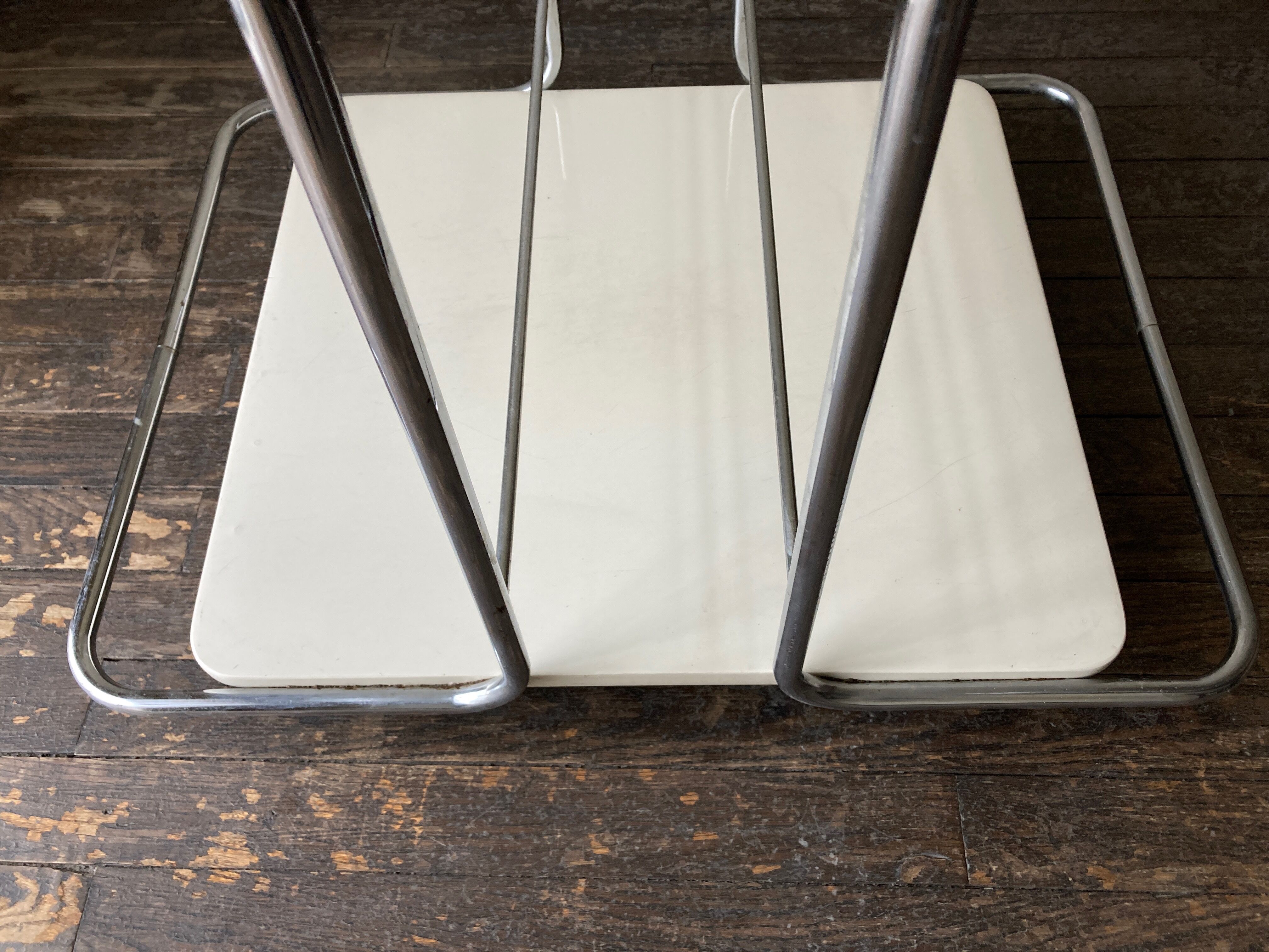 White trolley Italian design side table 1970