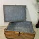 Coffre industriel vintage en bois