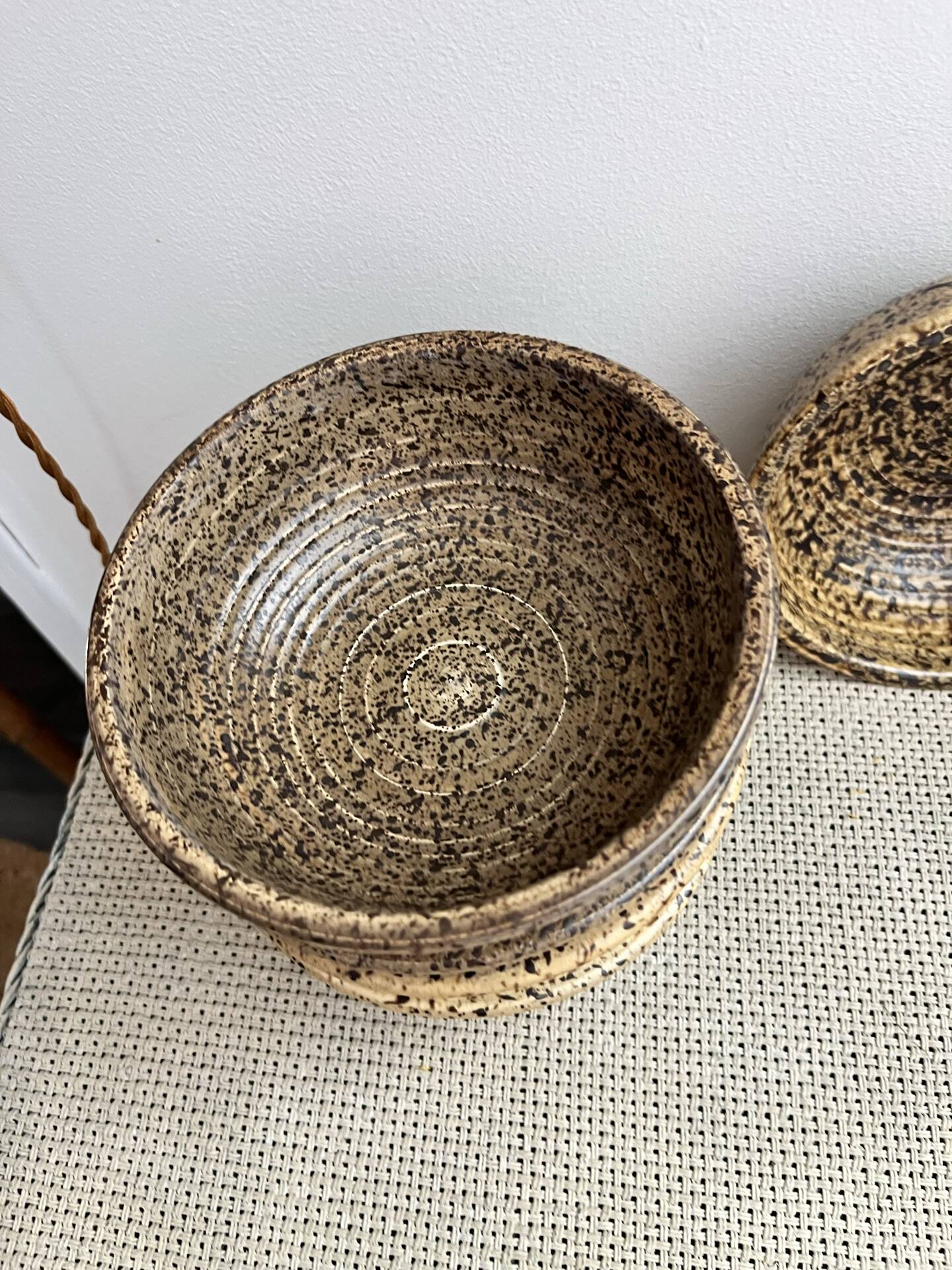 5 stoneware bowls