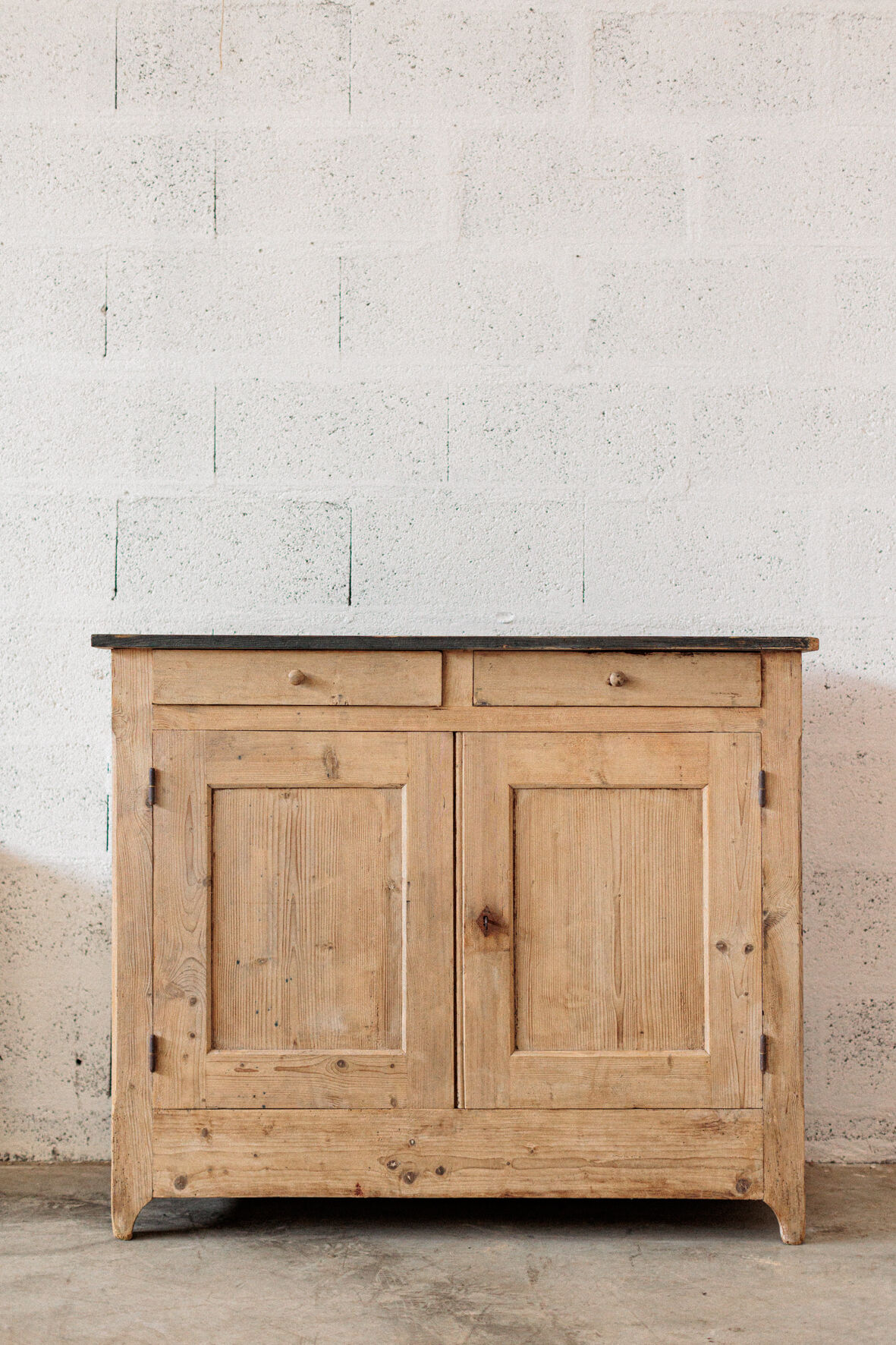 Parisian buffet in raw wood "peach"