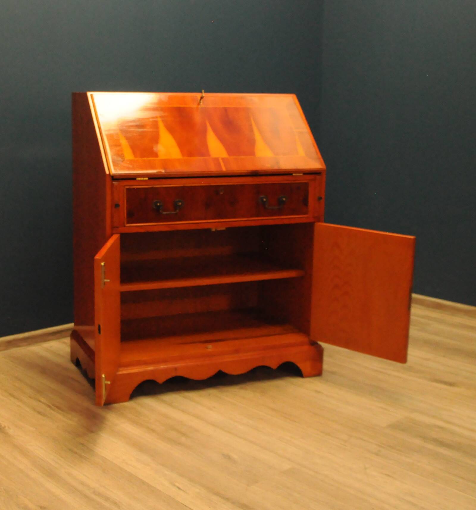 Bureau secrétaire Mobel Franz W.Allemagne