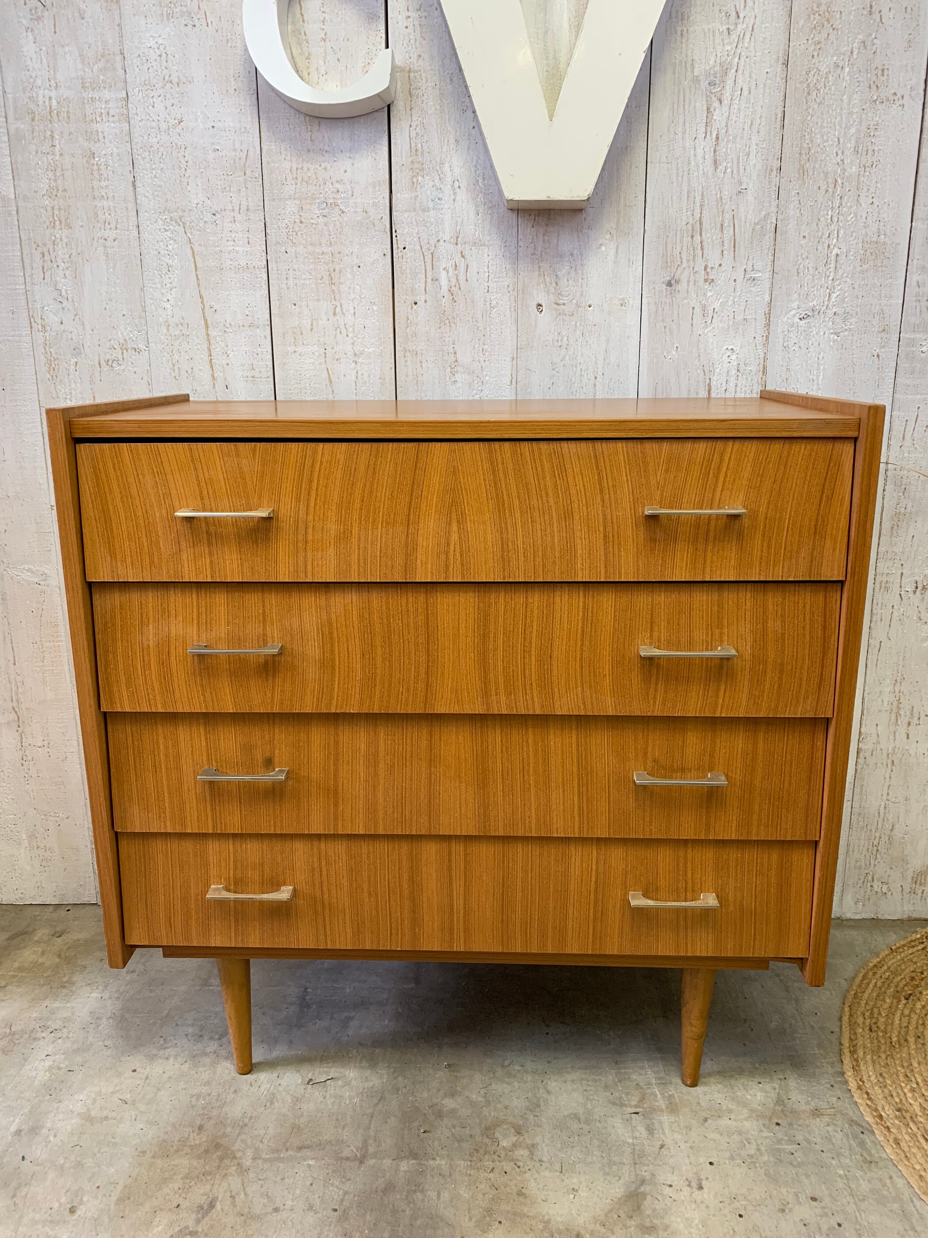 Commode vintage