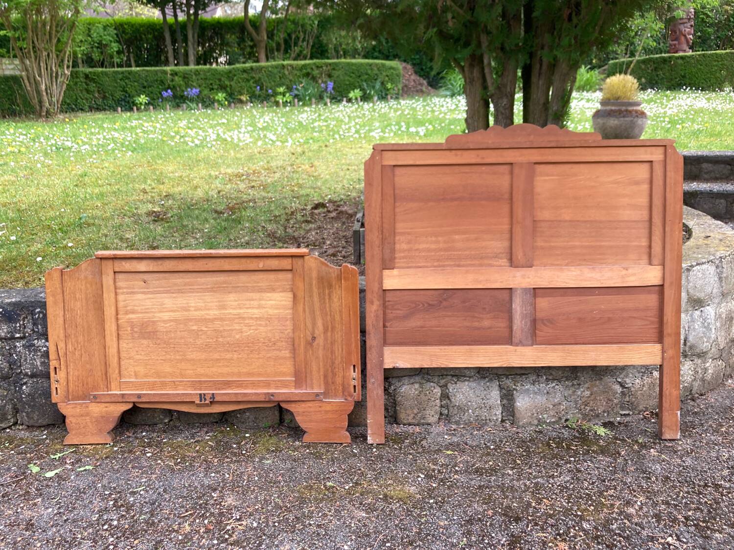 Lot of art deco style headboards and footboards