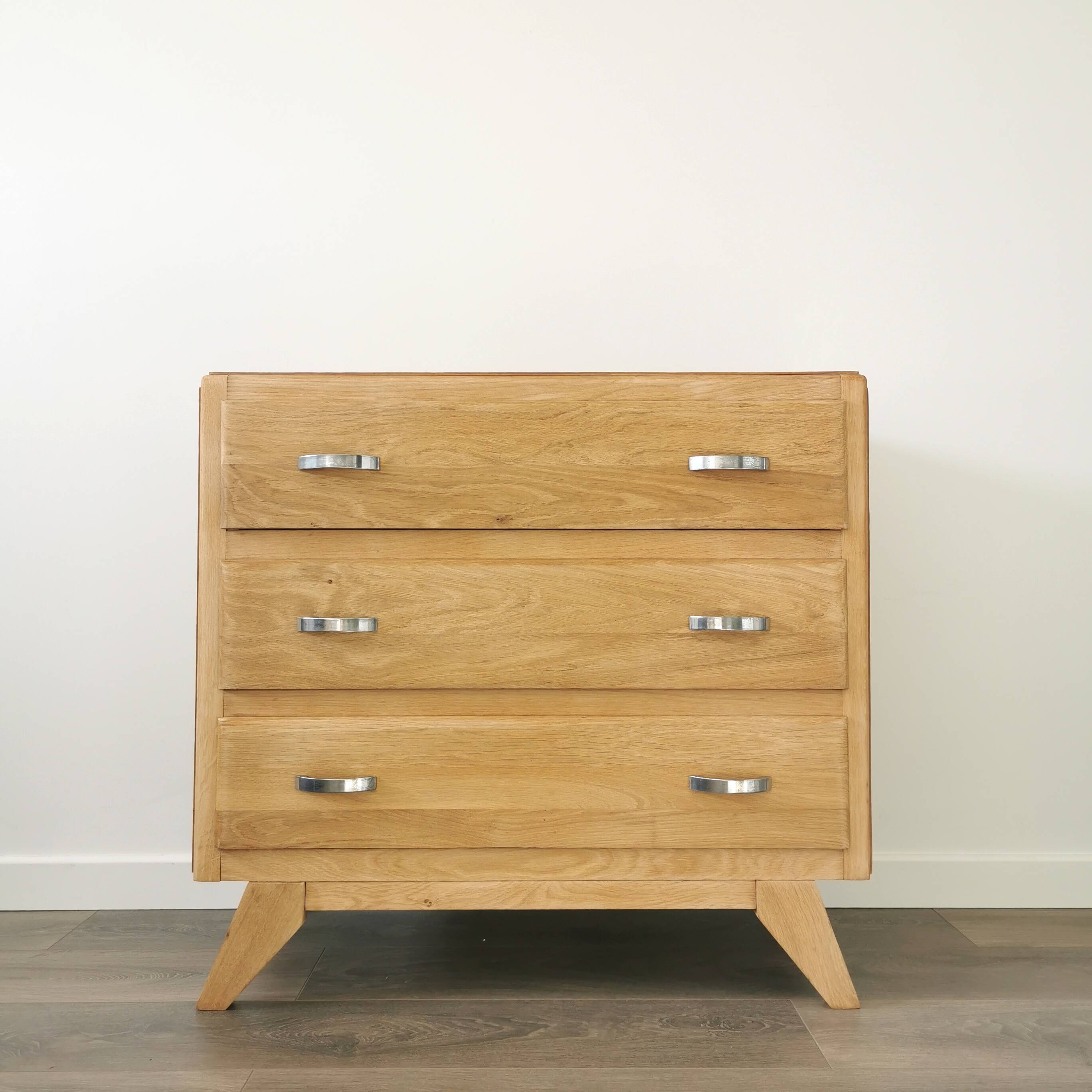 Vintage chest of drawers