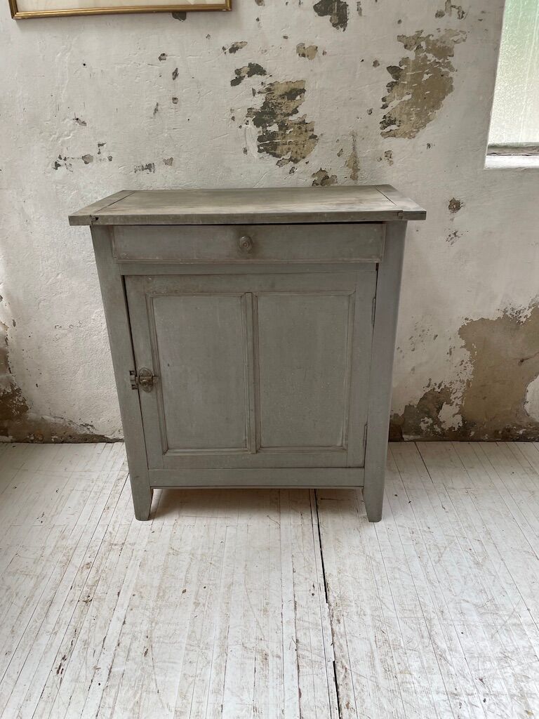 Confectioner furniture loom gray blue