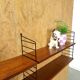 Nisse Strinning Breed String wandrek met zwart stalen houders en 4 planken