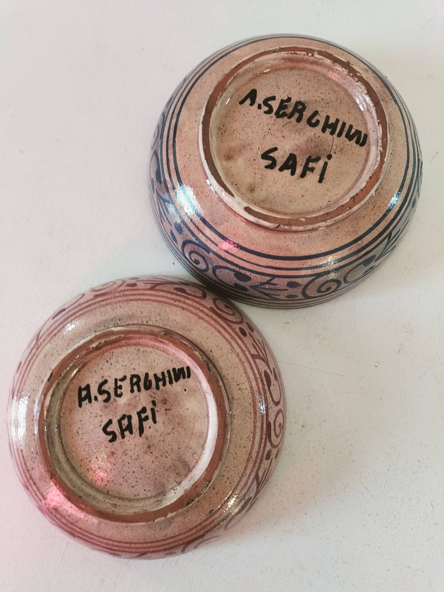 Pair of bowls signed A. Serghini