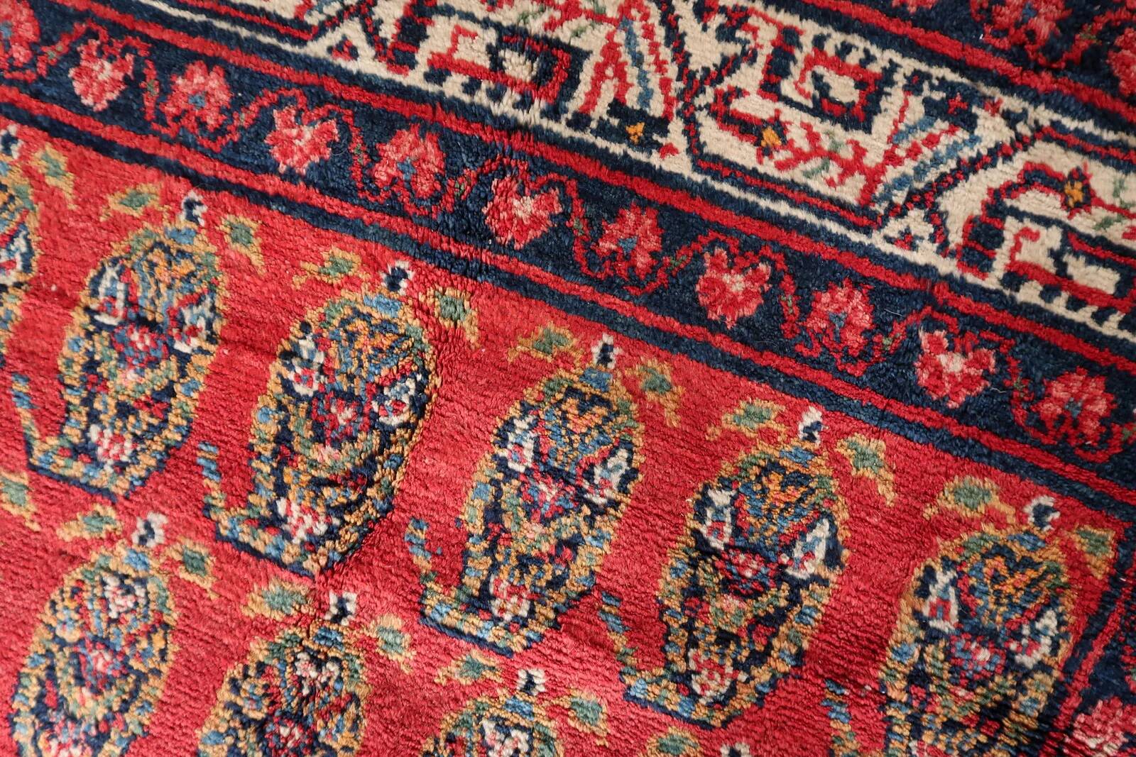 Handmade vintage Persian Hamadan rug 137cm x 210cm, 1960s