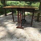 Old 2-pronged service table